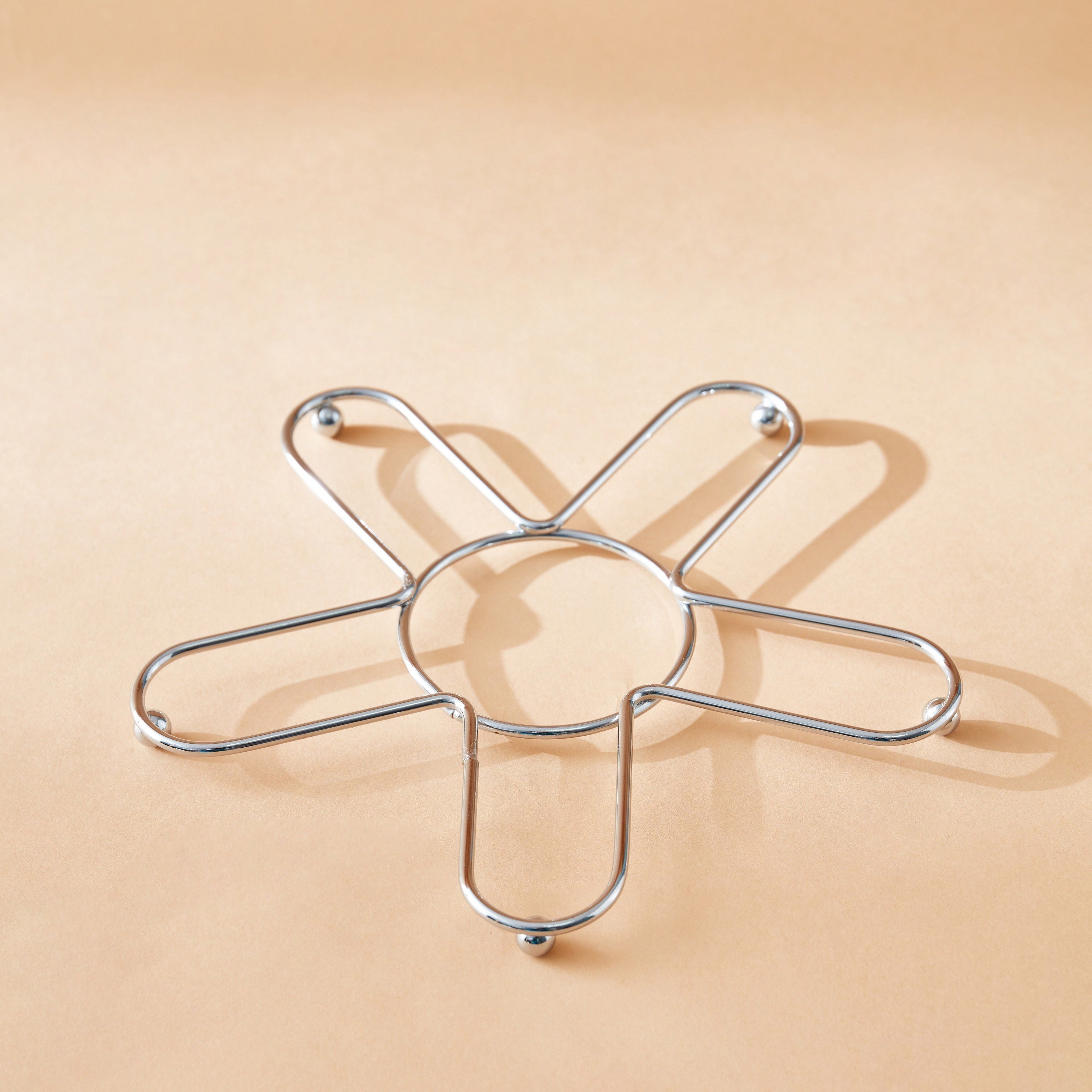 Daisy Tealight Trivet - 19 cm-hbxhomeware-hbxkitchen-image-1