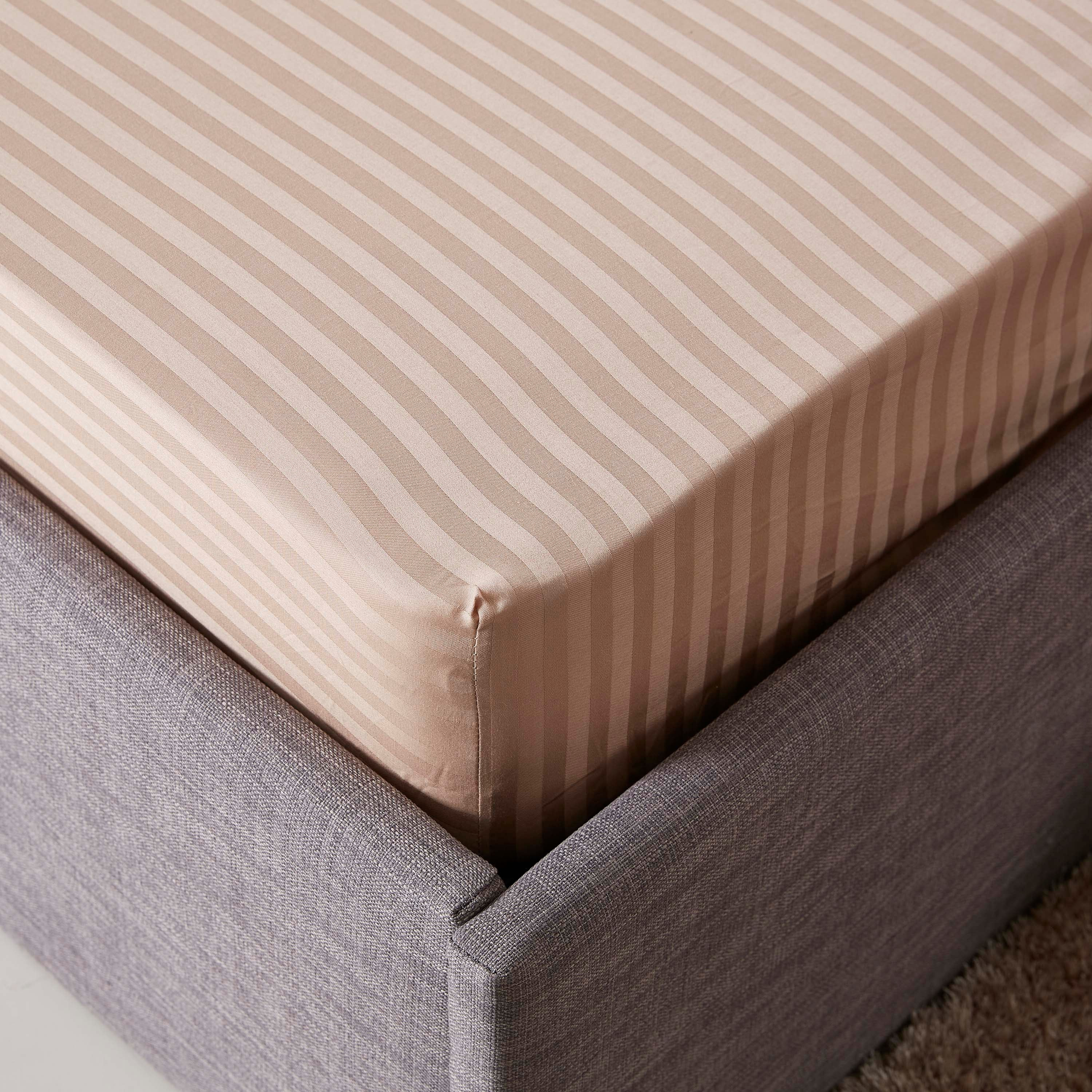 شرشف مطاطي كوين مخطط قطن وساتان من هاميلتون - 150×200 سم+25 سم-hbxhomeware-hbxbedroom-image-3