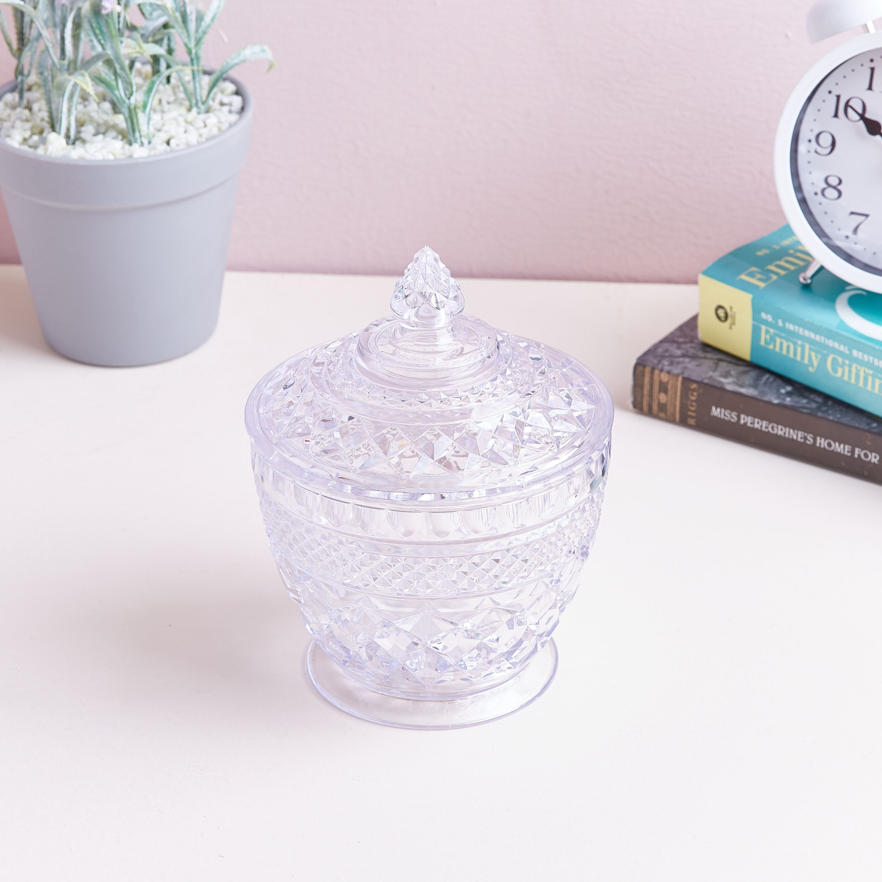 Centre Candy Jar - 600 ml-hbxdecorandfurnishings-tabletop-serveware-image-1