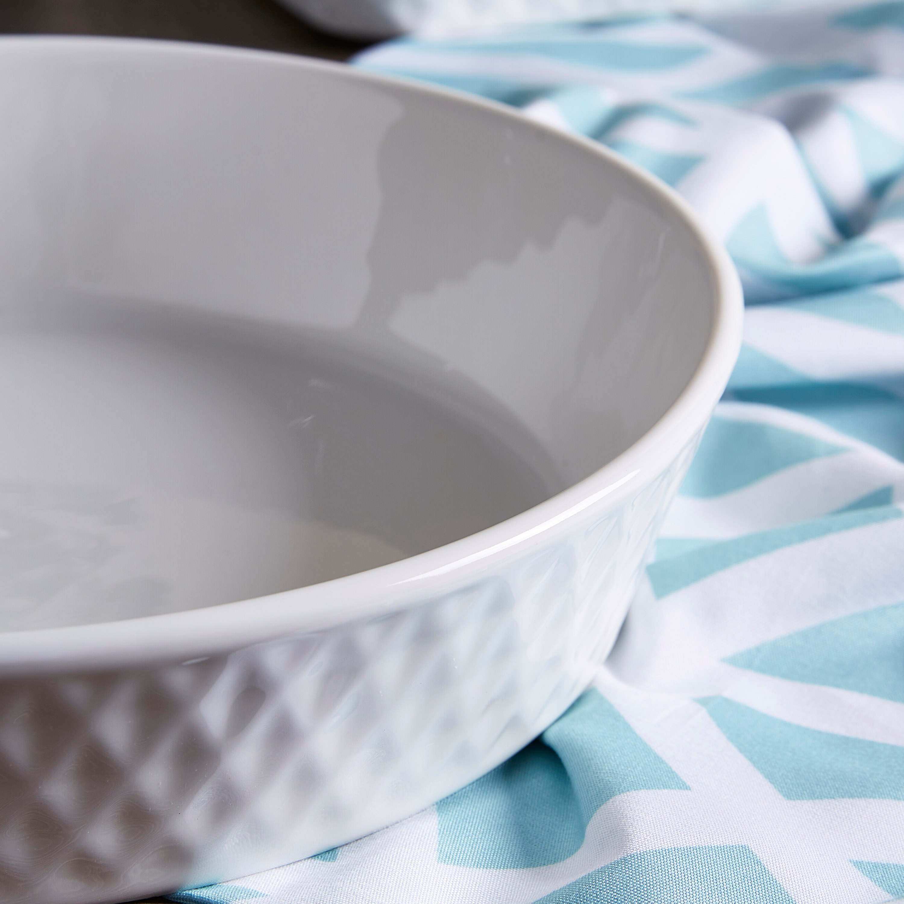 Supreme Round Dish-hbxdecorandfurnishings-tabletop-serveware-image-2