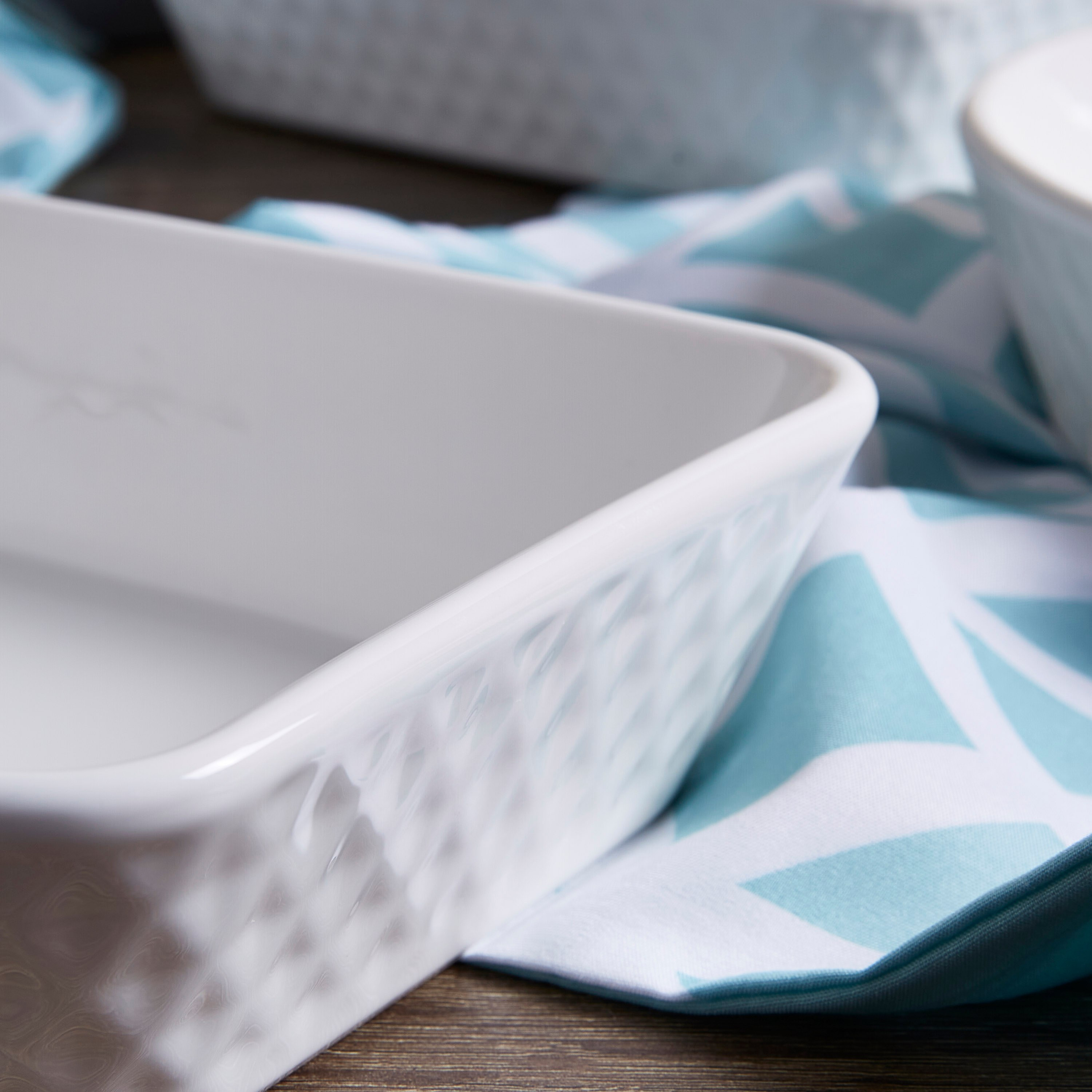 صحن تقديم مستطيل من سوبريم-hbxdecorandfurnishings-tabletop-serveware-image-2
