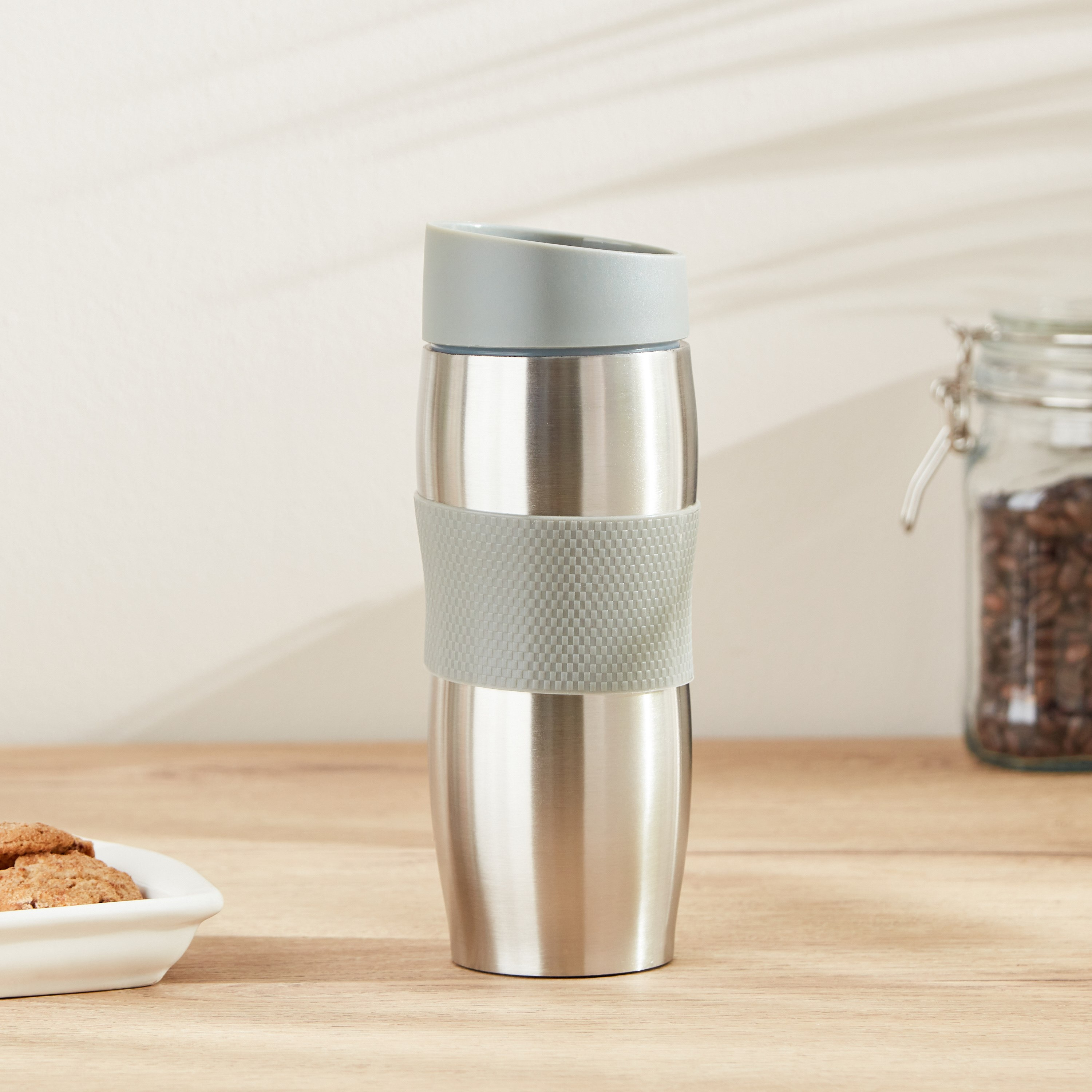 قدح سفر مفرغ من الهواء بتصميم سادة - 380 مل-hbxhomeware-diningandtabletop-coffeeandteasets-image-1