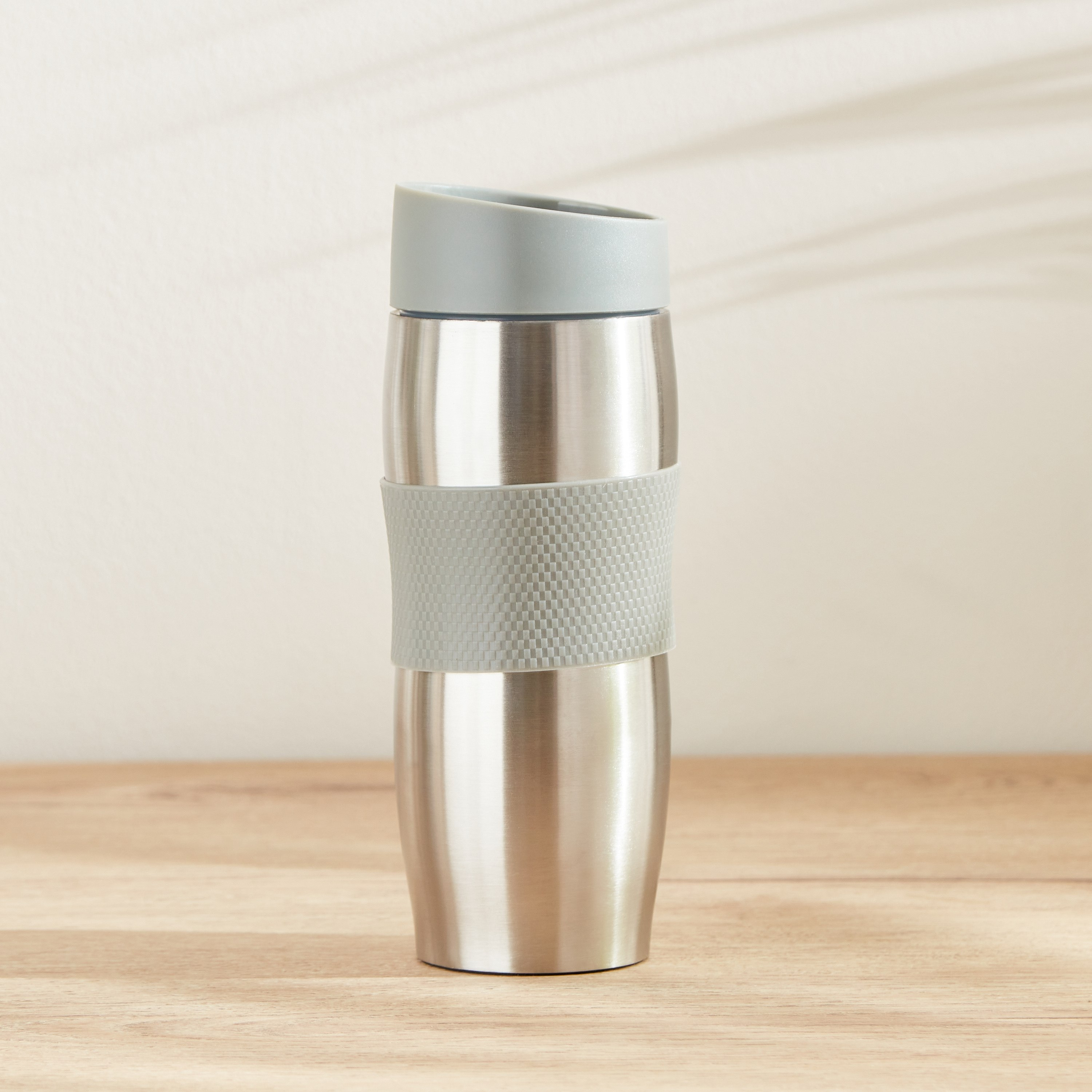 قدح سفر مفرغ من الهواء بتصميم سادة - 380 مل-hbxhomeware-diningandtabletop-coffeeandteasets-image-2