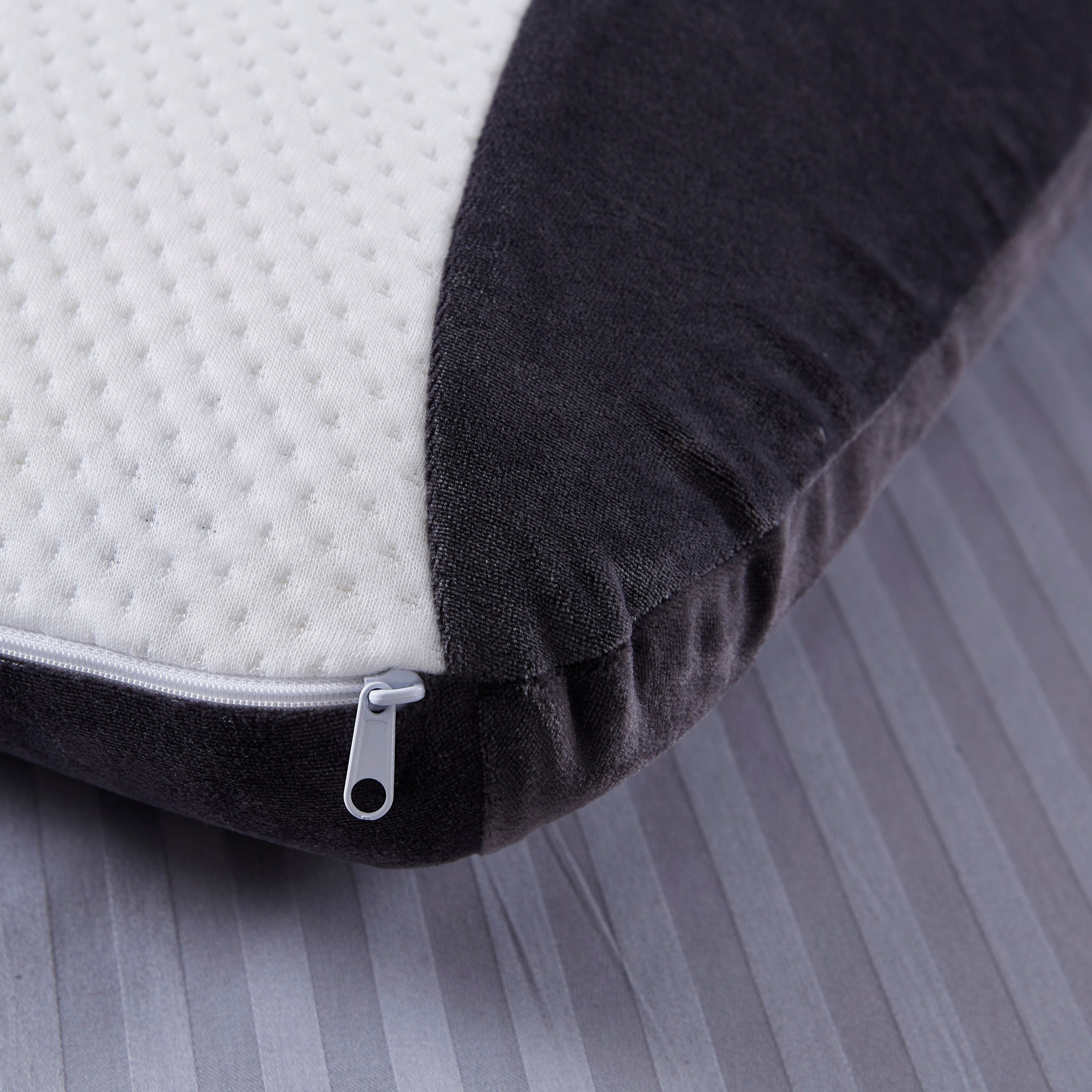 Lavish Rectangular Cool Gel Pillow - 40x70 cm-hbxdecorandfurnishings-bedding-duvetsandpillows-image-8