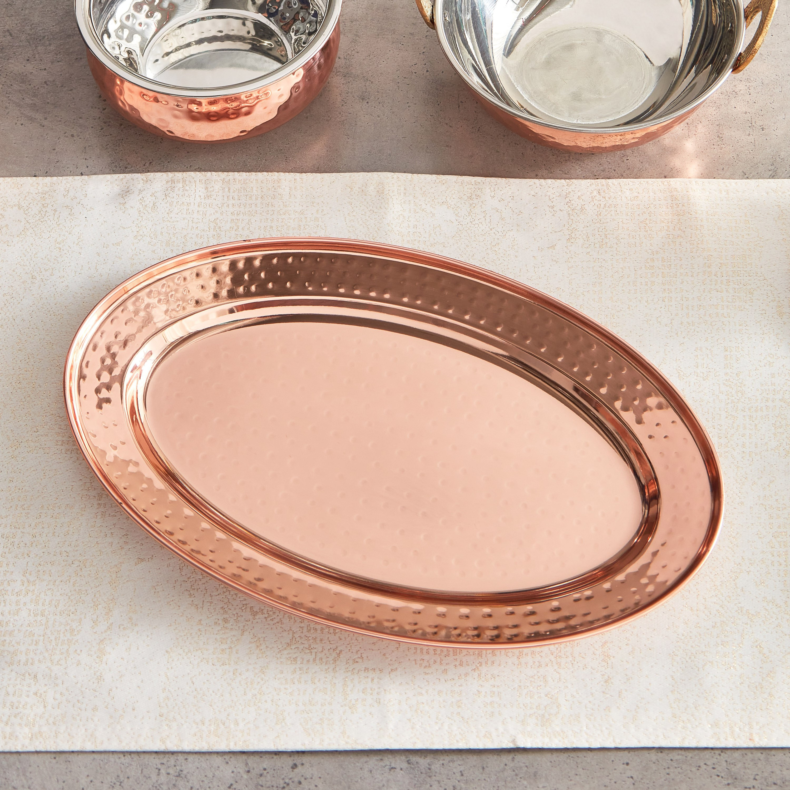 صينية بيضاوية بتشطيب مطروق من كوبر شاين - 35 سم-hbxhomeware-hbxkitchen-image-1
