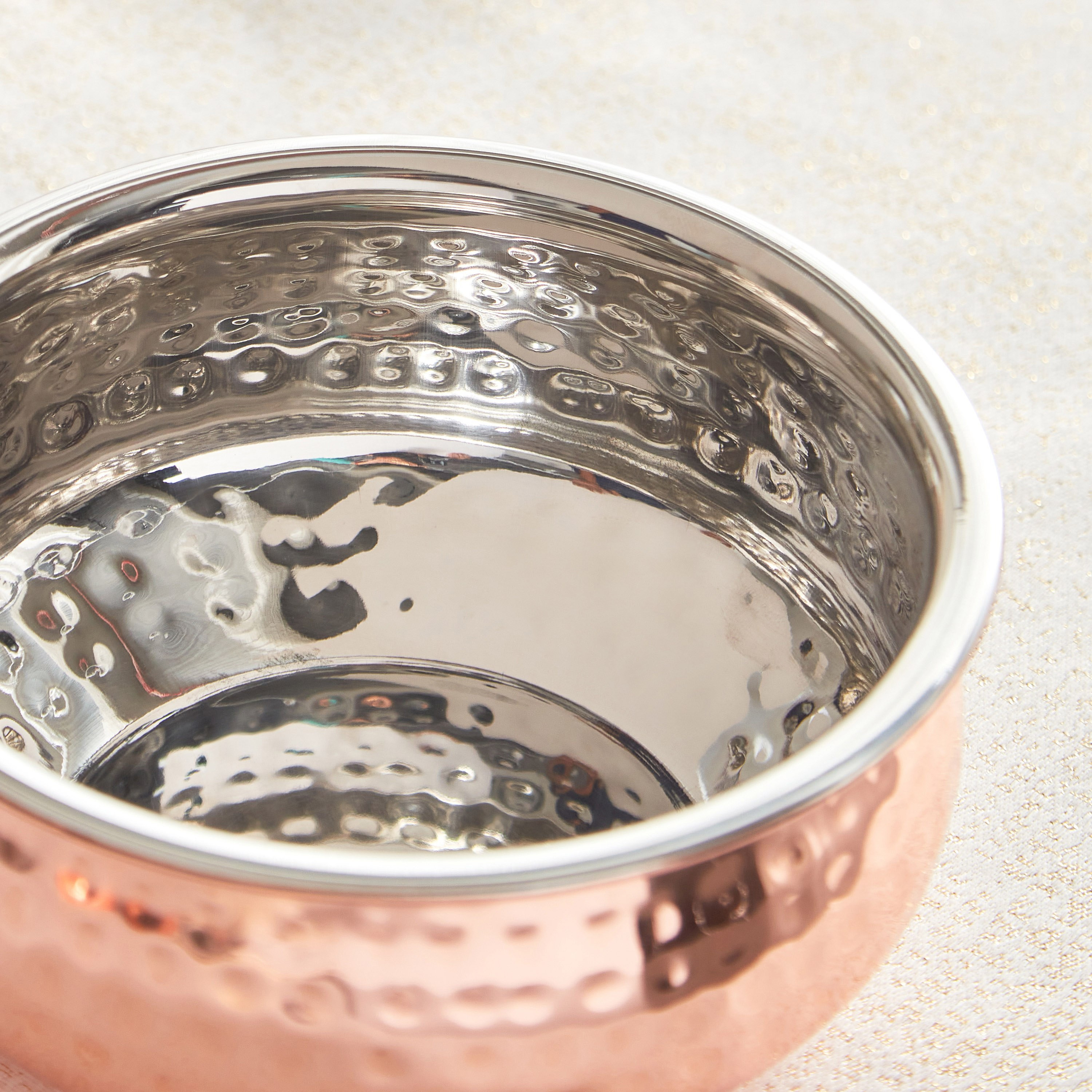 Copper Shine Serving Vessel with Hammered Finish - 25 cm-hbxdecorandfurnishings-tabletop-serveware-image-3