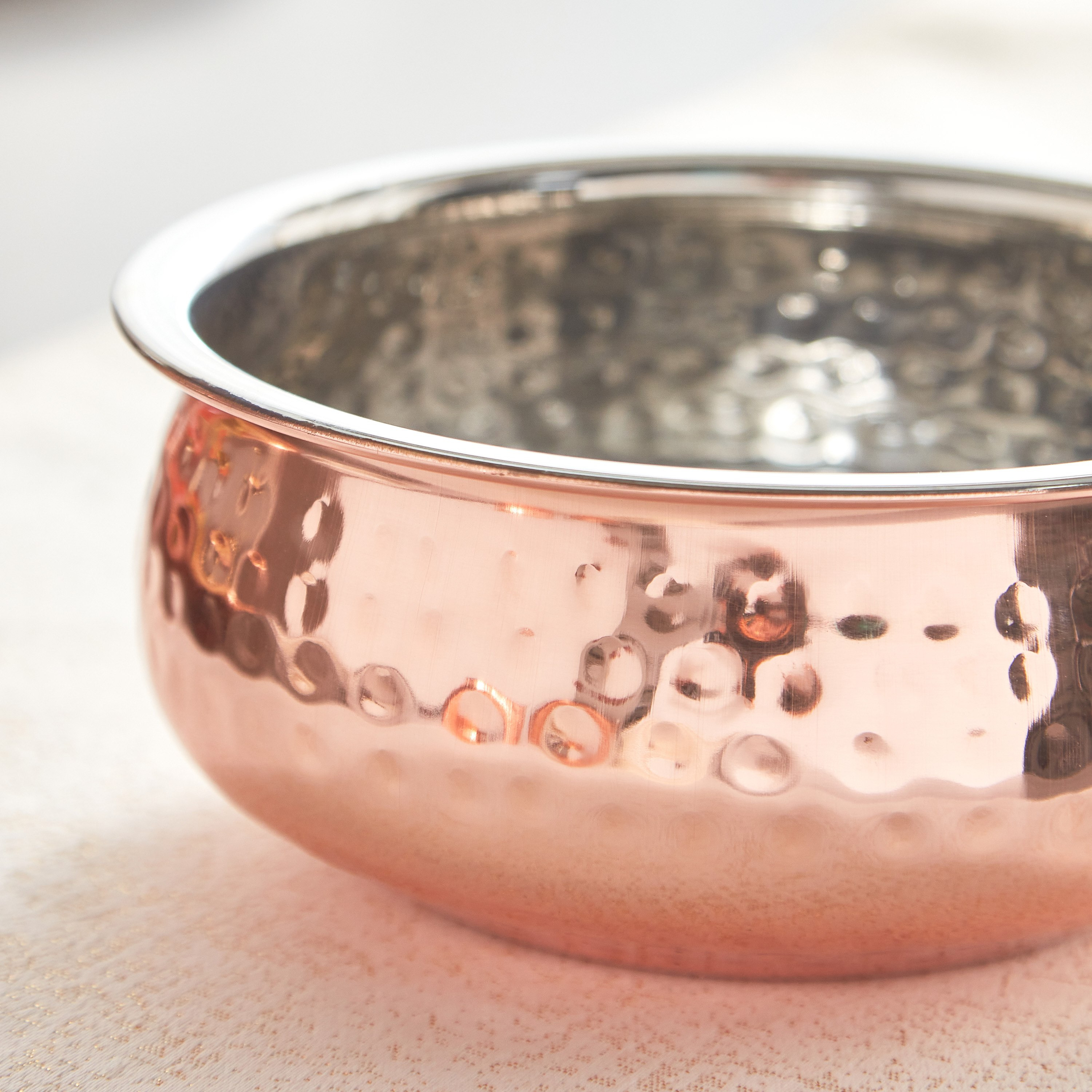 Copper Shine Serving Vessel with Hammered Finish - 25 cm-hbxdecorandfurnishings-tabletop-serveware-image-4