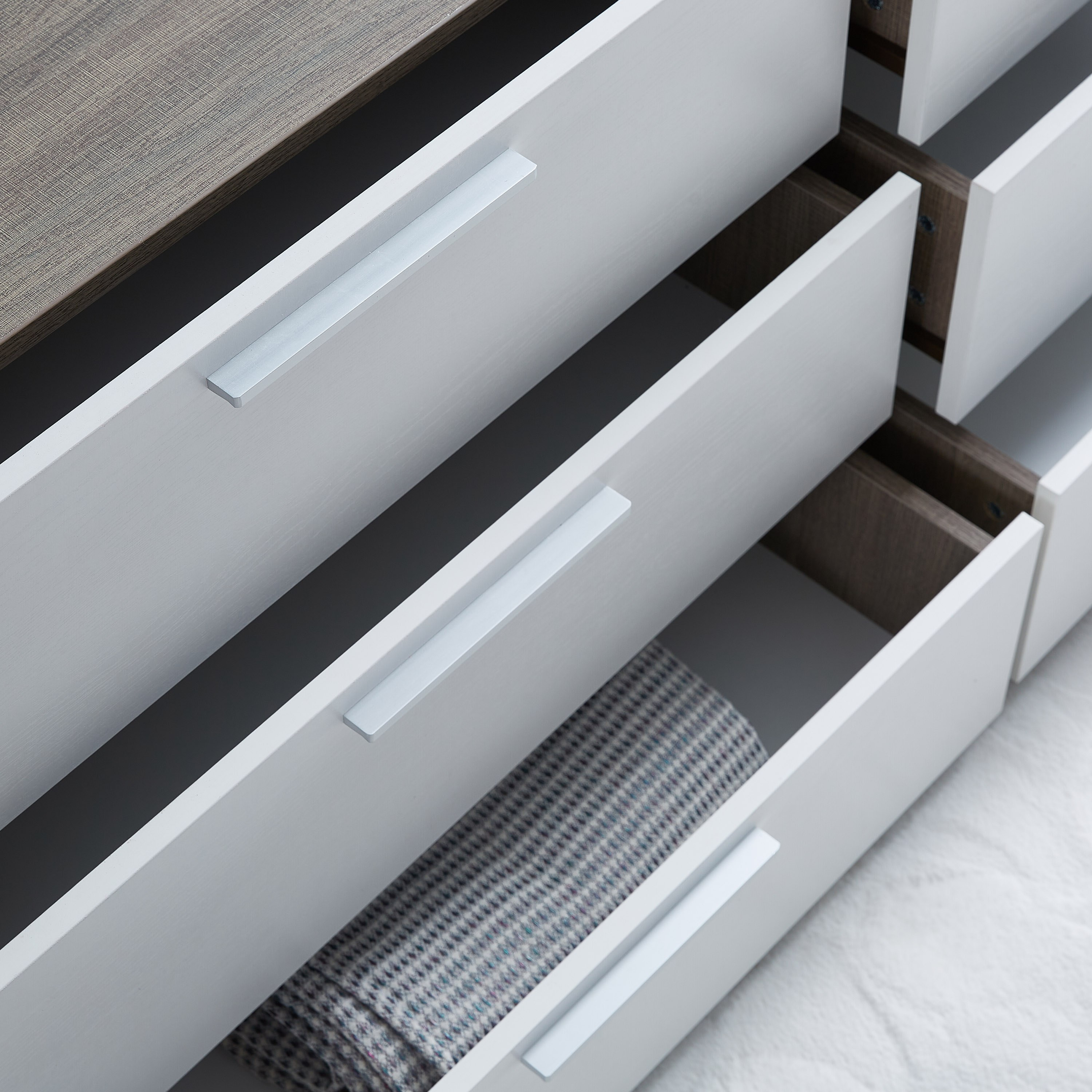 طاولة تزيين كبيرة 6 أدراج دون مرآة من كاثي-hbxfurniture-bedroom-dressersandmirrors-image-4