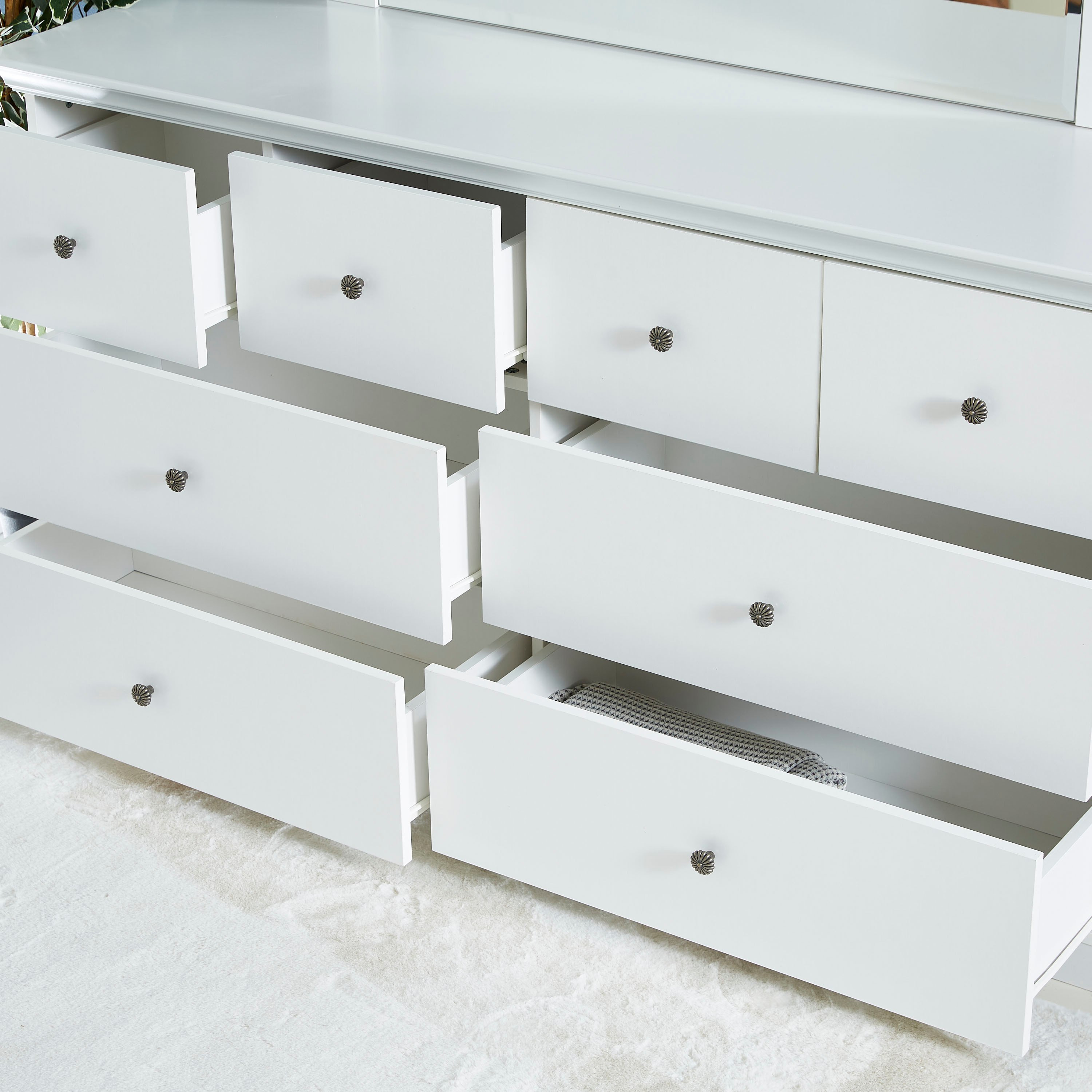 طاولة تزيين كبيرة 8 أدراج دون مرآة من كانتري-hbxfurniture-bedroom-dressersandmirrors-image-3