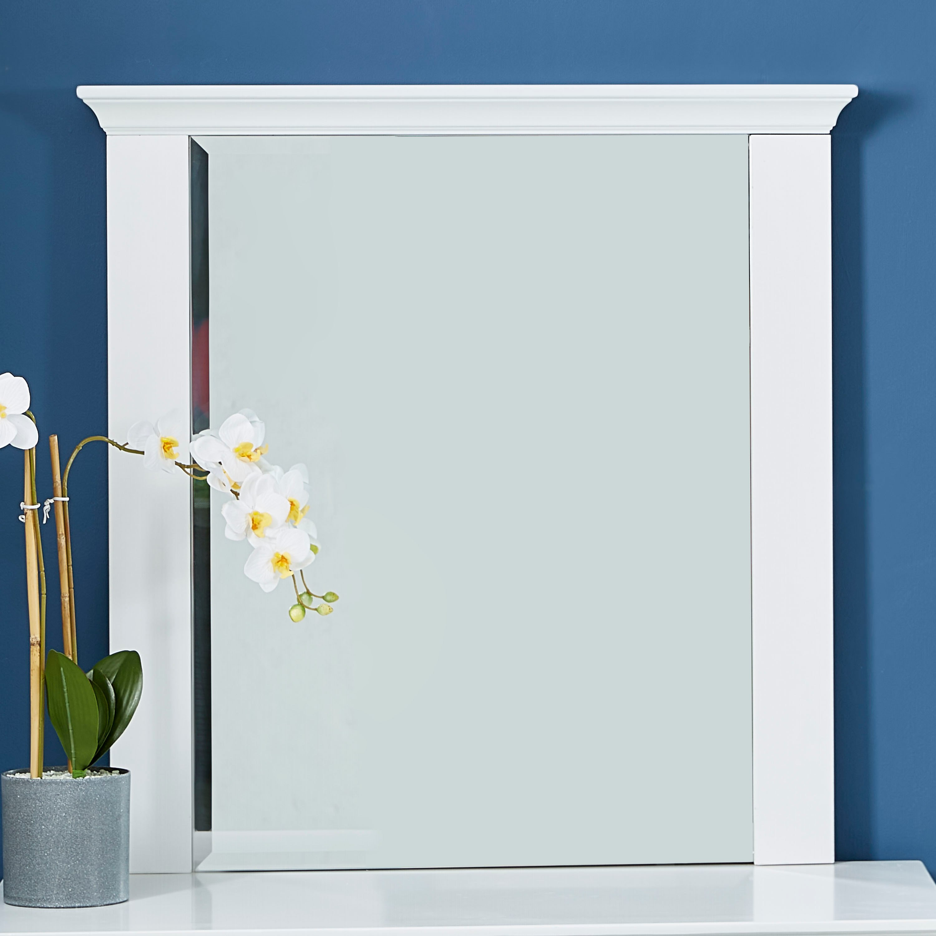 مرآة دون طاولة تزيين صغيرة من كانتري-hbxfurniture-kidsroom-kidsdressersandmirrors-image-1