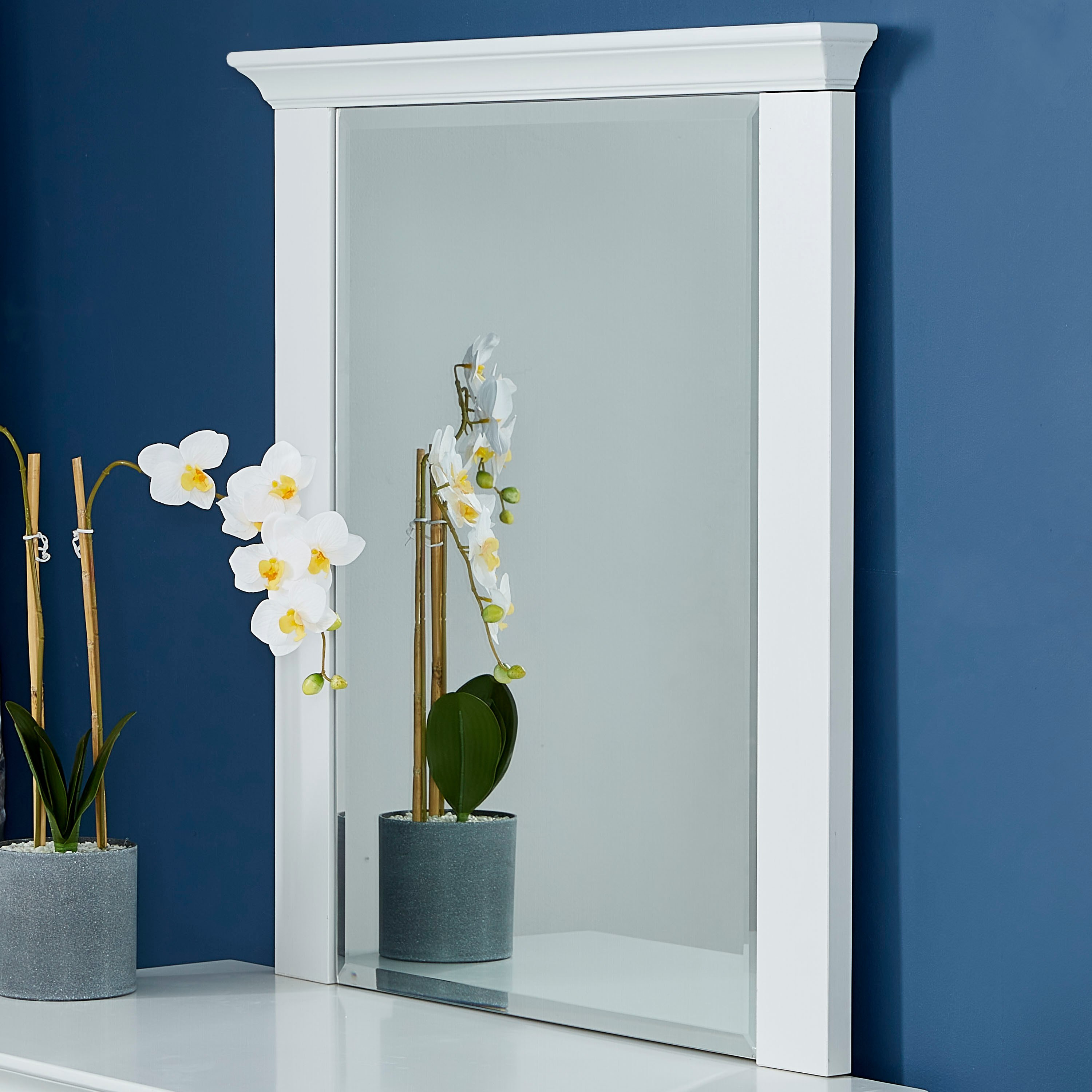 مرآة دون طاولة تزيين صغيرة من كانتري-hbxfurniture-kidsroom-kidsdressersandmirrors-image-2