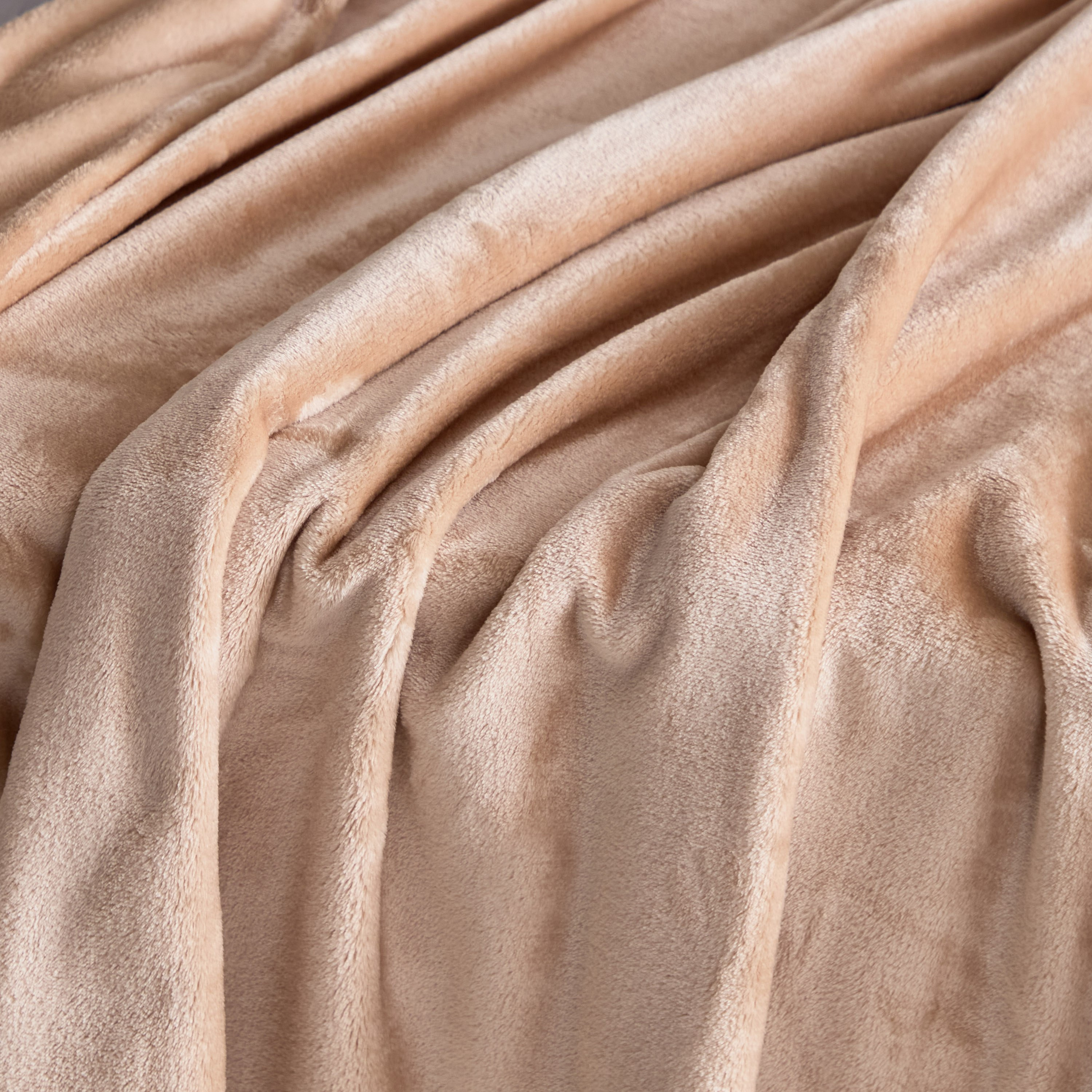 Lavish Twin Flannel Blanket-hbxhomeware-hbxbedroom-image-5