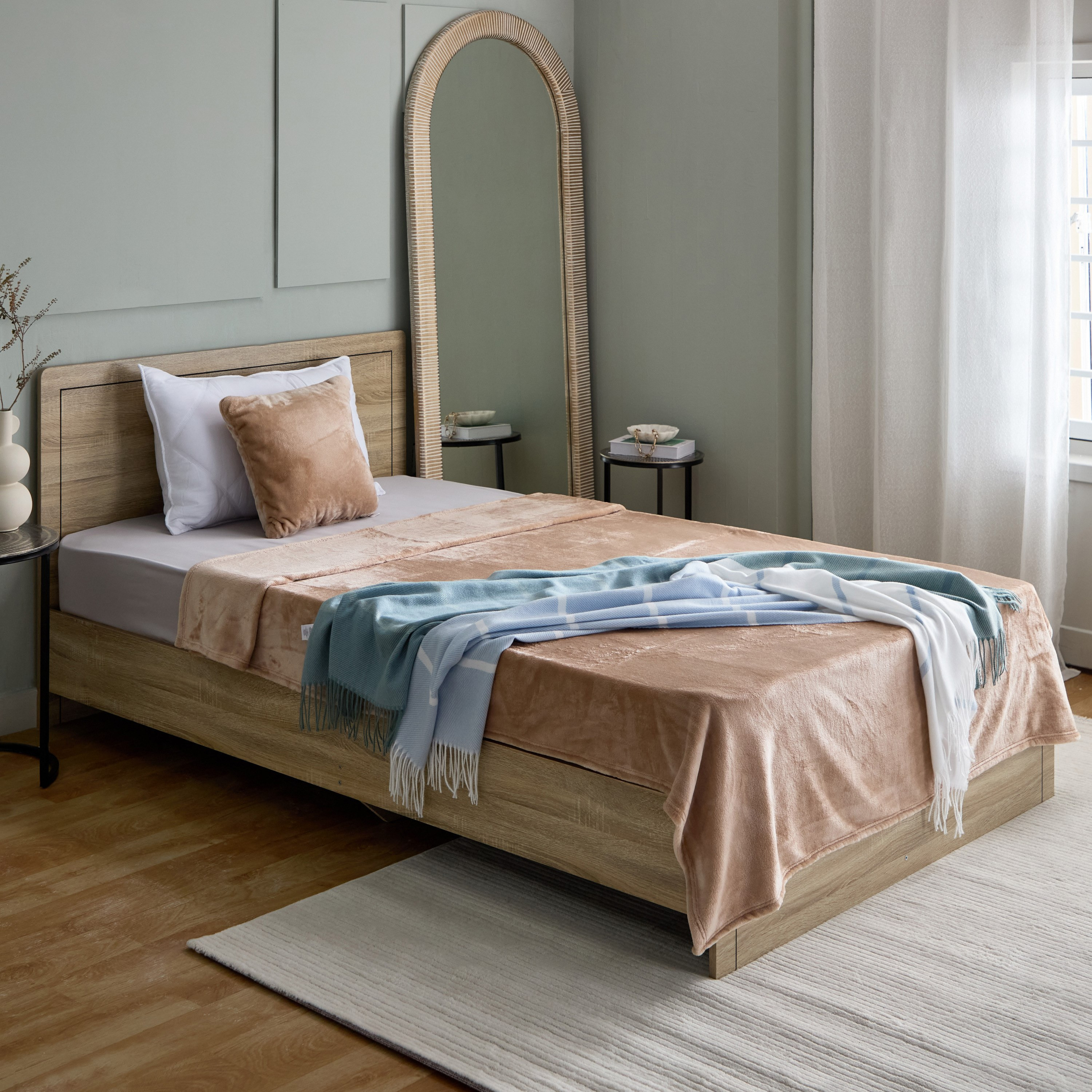 Lavish Twin Flannel Blanket-hbxhomeware-hbxbedroom-image-6
