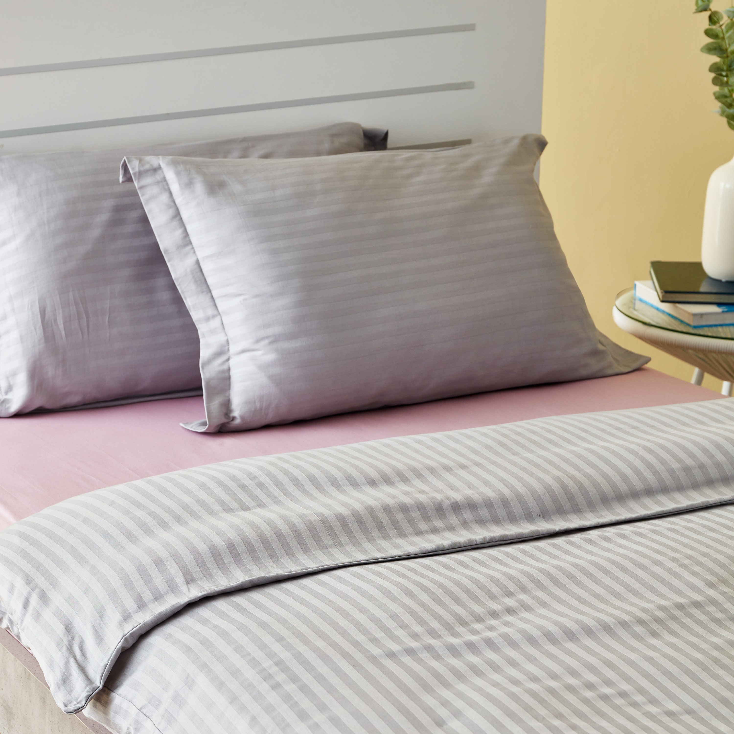 طقم غطاء لحاف مزدوج 3 قطع من هاميلتون -150x220 سم-hbxhomeware-hbxdecorandfurnishings-image-2