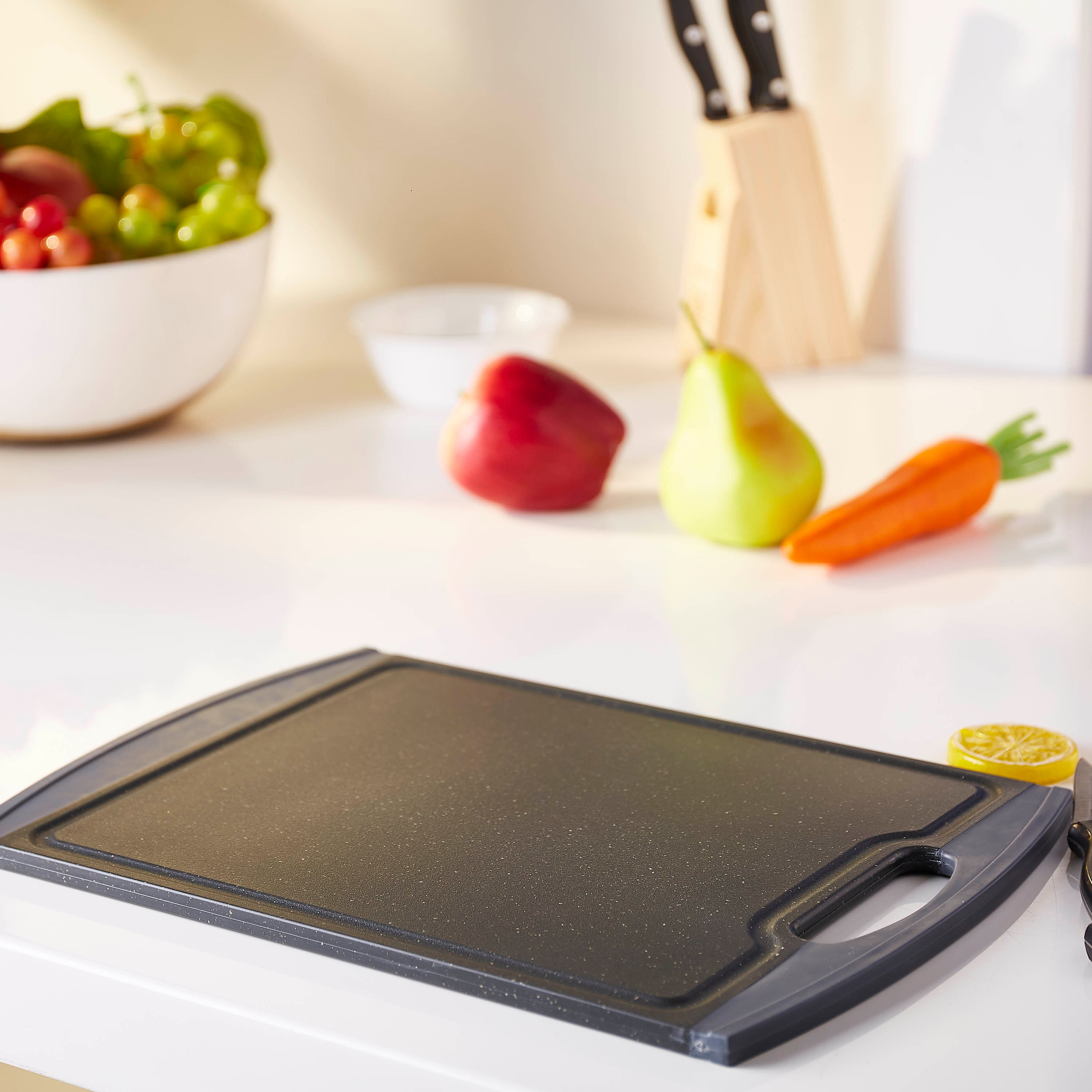 لوح تقطيع رخامي متوسط من ناميو - 36x25 سم-hbxkitchen-kitchenware-choppingboards-image-3
