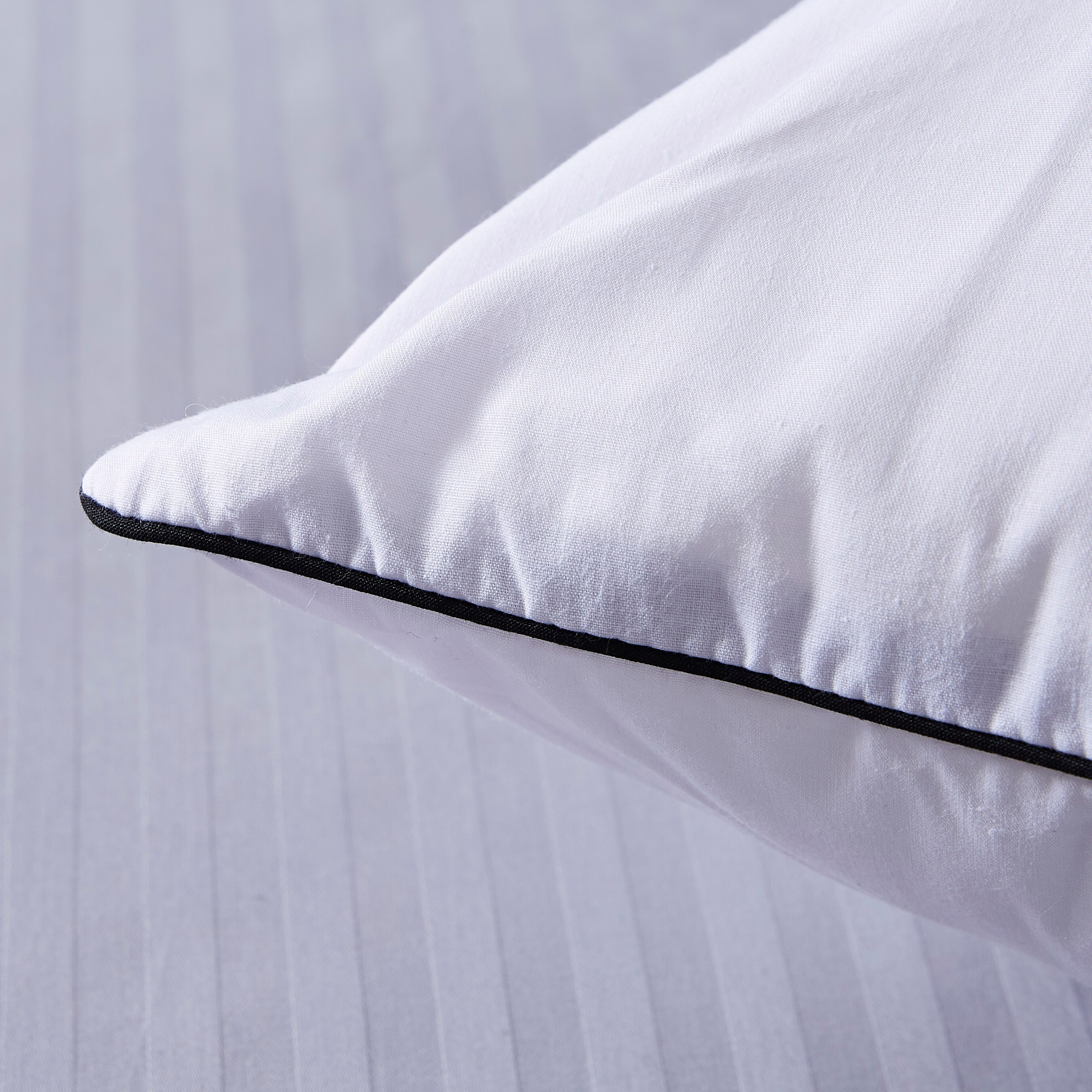 وسادة من هيلتون - 50 × 75 سم-hbxdecorandfurnishings-bedding-duvetsandpillows-image-6