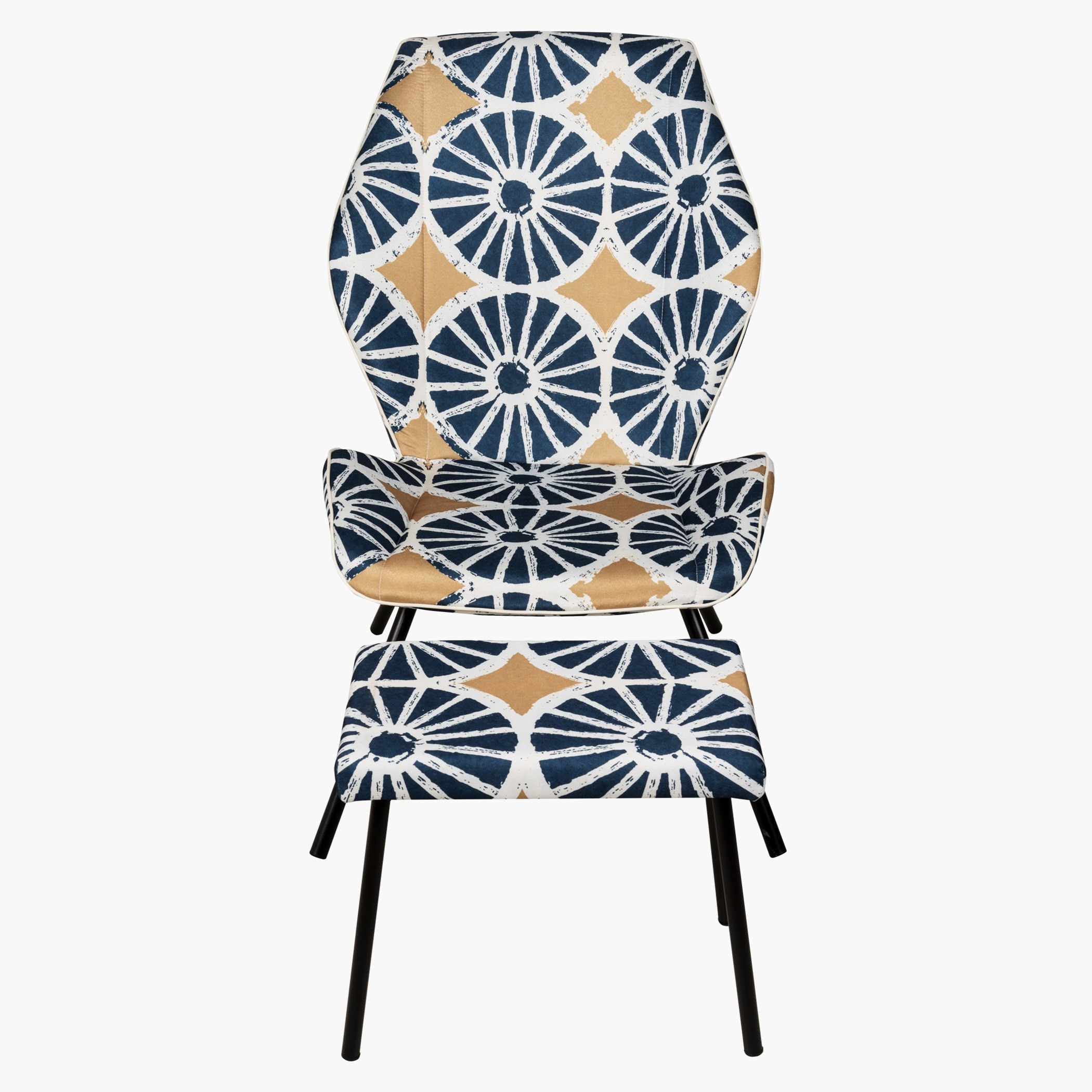 كرسي مع مسند من نوبل ريلاكس-hbxlivingroom-sofasandarmchairs-easychairs-image-1