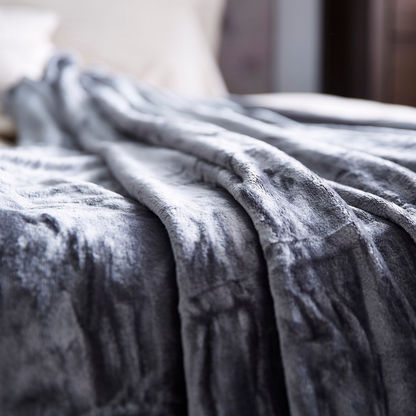 Lavish King Micro Flannel Blanket - 240x220 cm