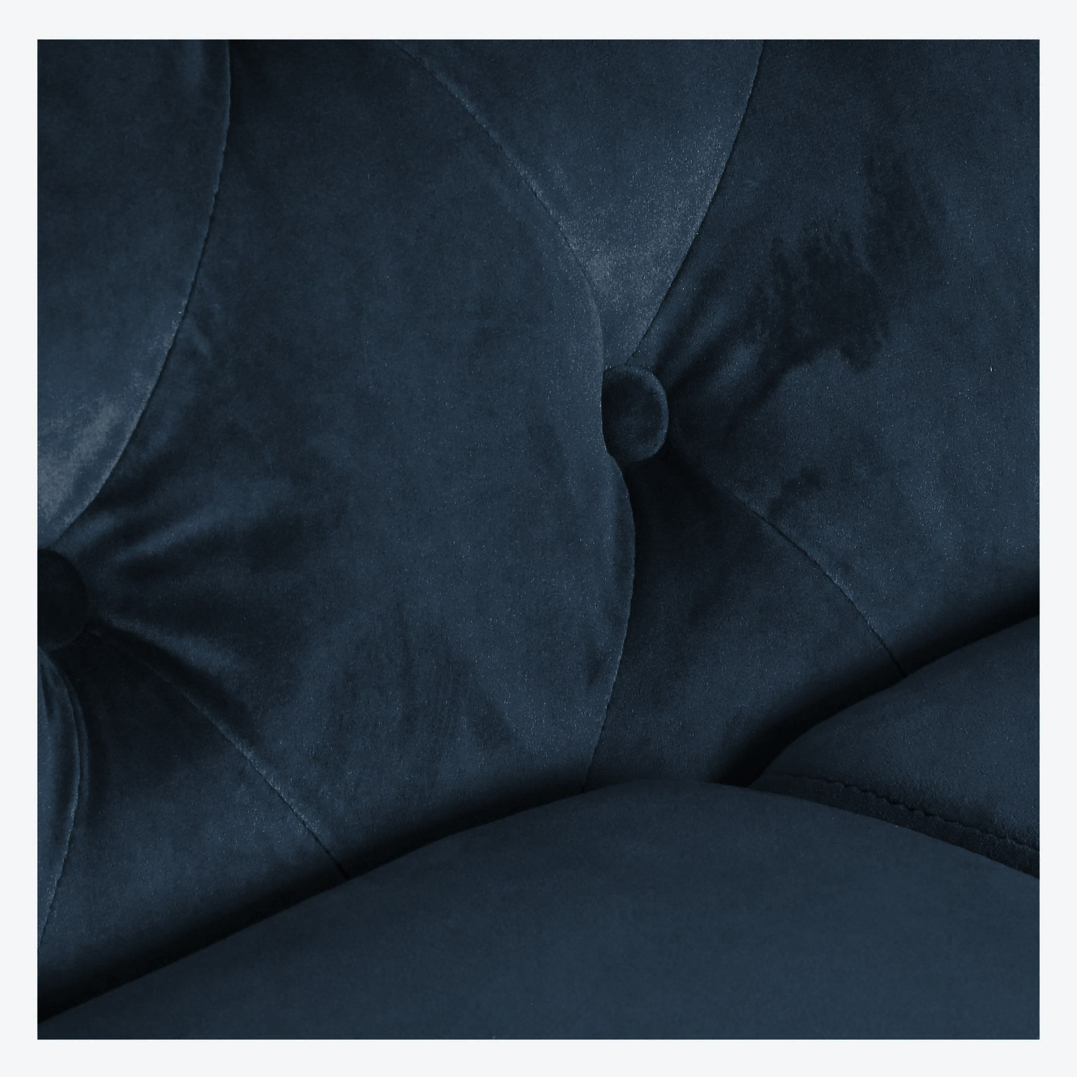 كنبة 3 مقاعد مع وسادتين من كارلتون-hbxlivingroom-sofasandarmchairs-sofas-image-5