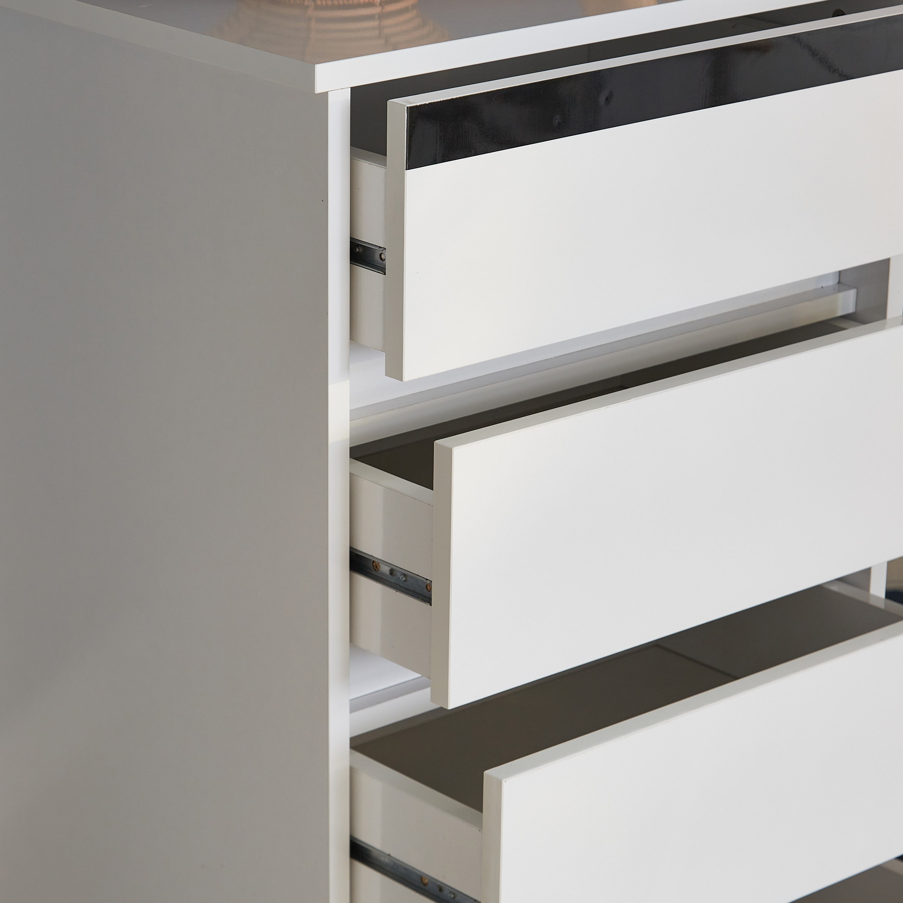 وحدة تخزين بـ 5أدراج من ماتيلد-hbxfurniture-dressersandchests-chestofdrawers-image-4