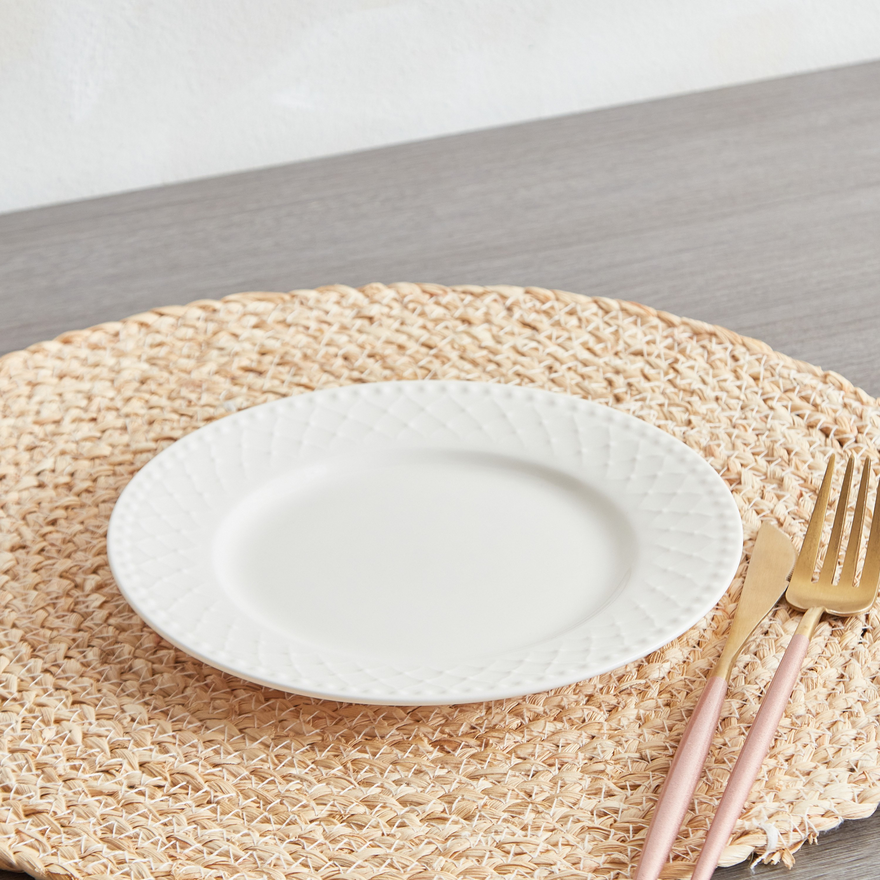 صحن جانبي بورسلين منقوش من بيلا - 19 سم-hbxdecorandfurnishings-tabletop-crockery-image-1