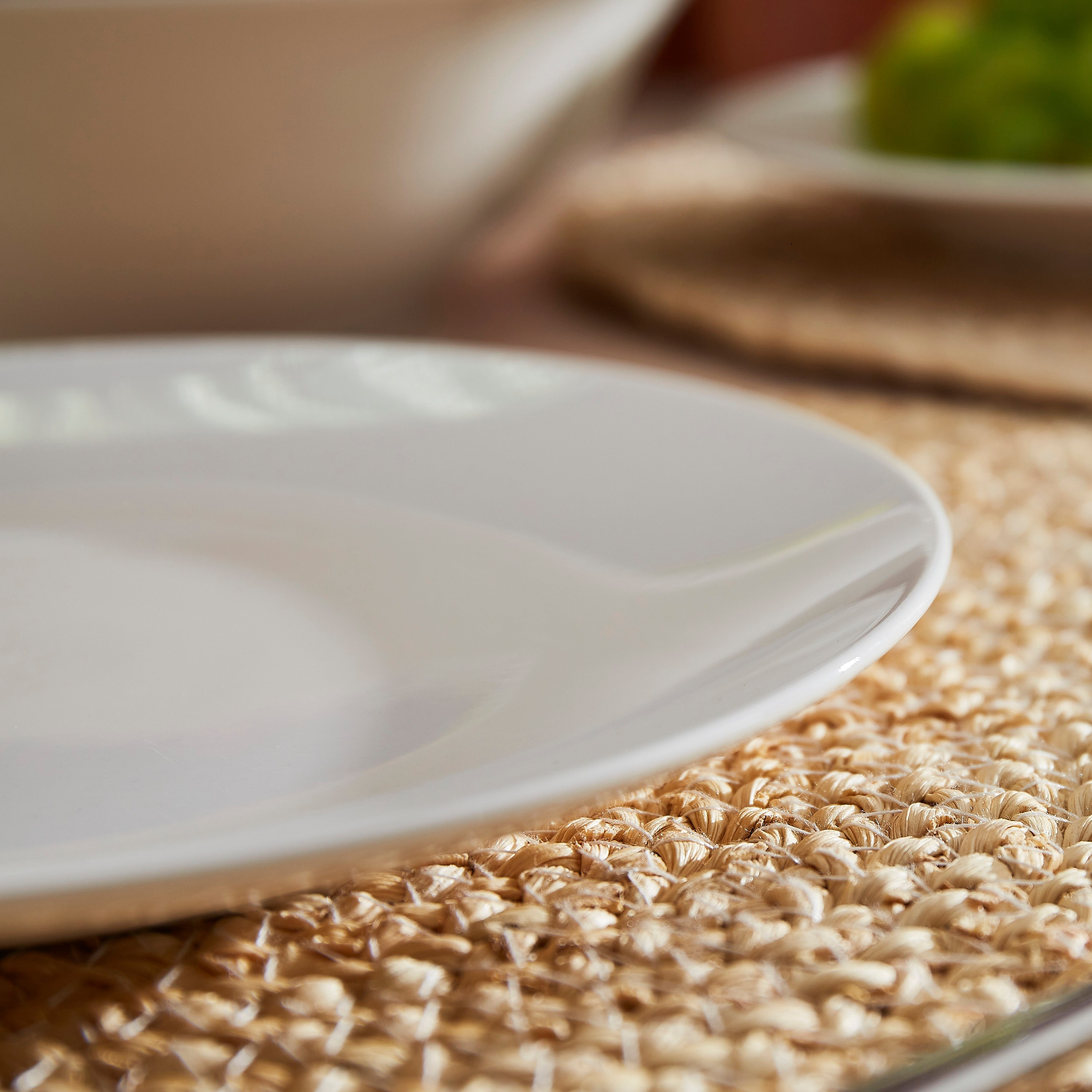 Crimsson Porcelain Side Plate - 20 cm-hbxdecorandfurnishings-tabletop-crockery-image-2