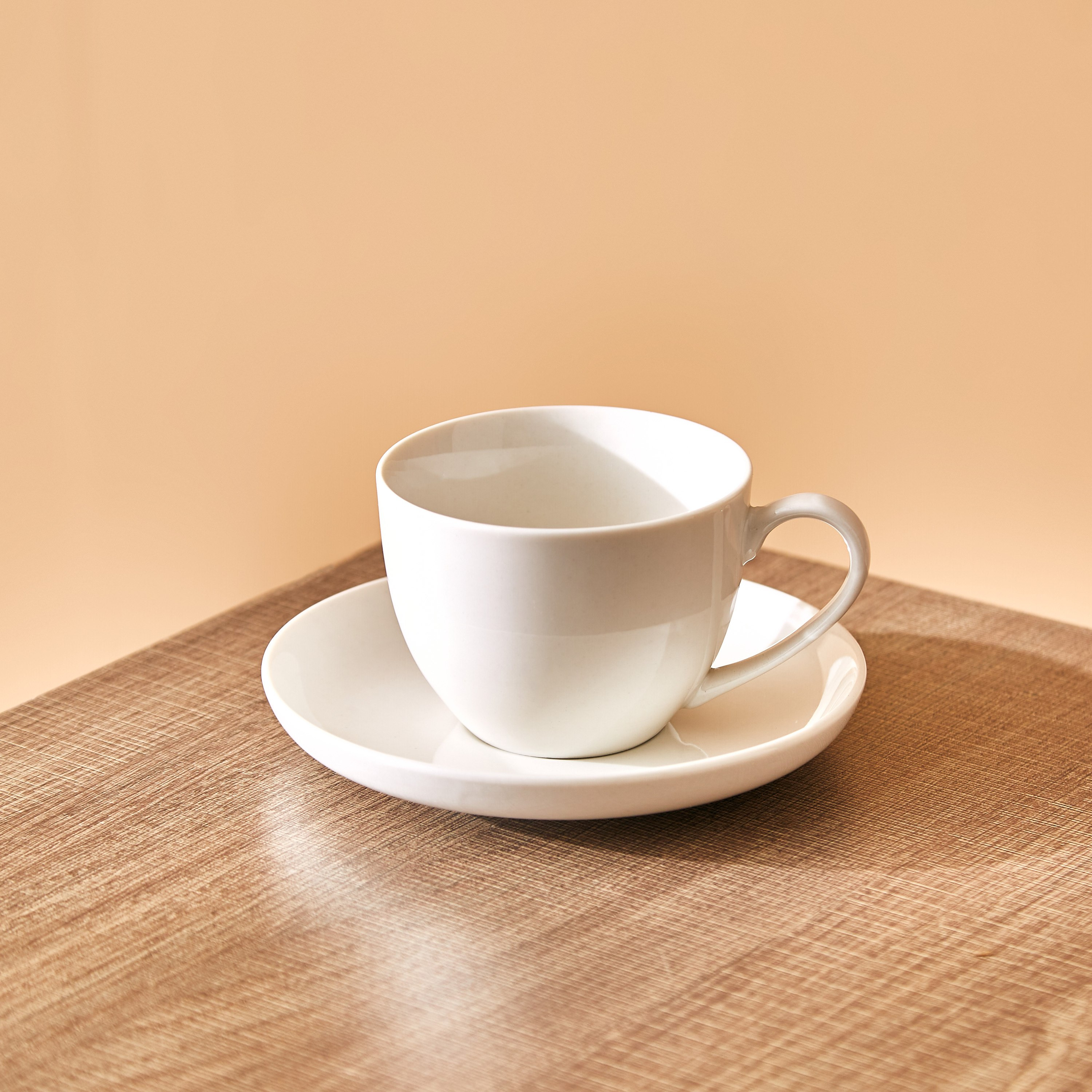 طقم فنجان وصحن من كريمسون- 220 مل-hbxhomeware-diningandtabletop-coffeeandteasets-image-1