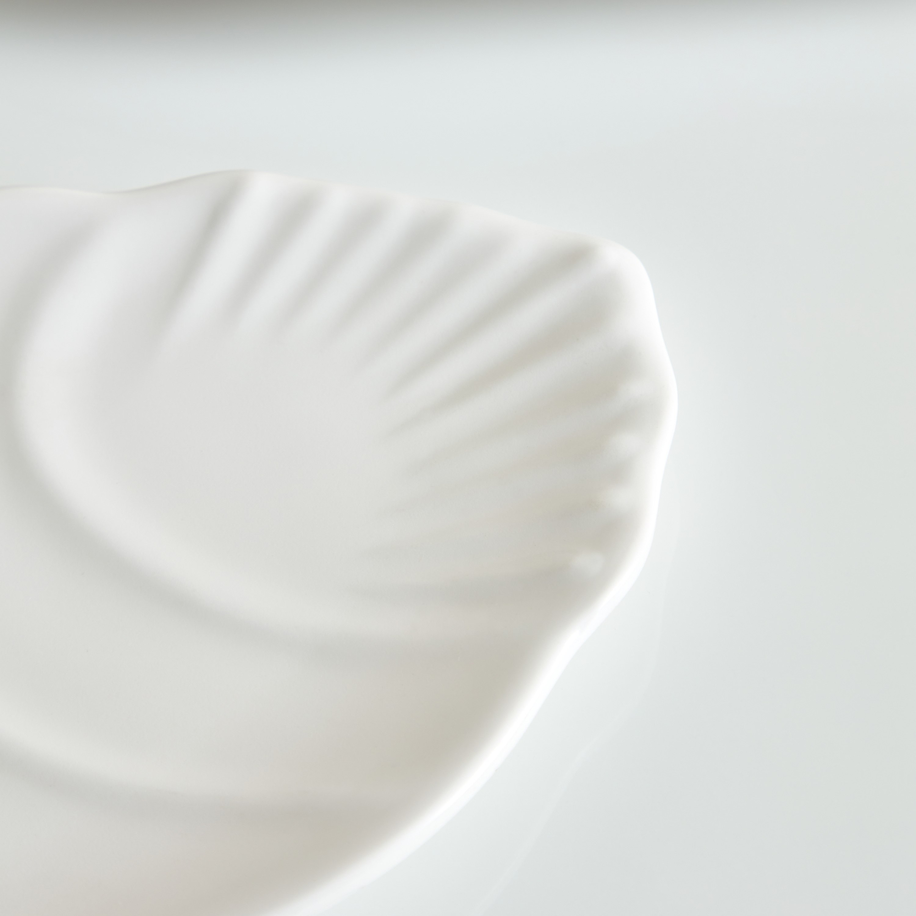 Classic Palm Platter - 25 cm-hbxdecorandfurnishings-tabletop-serveware-image-3