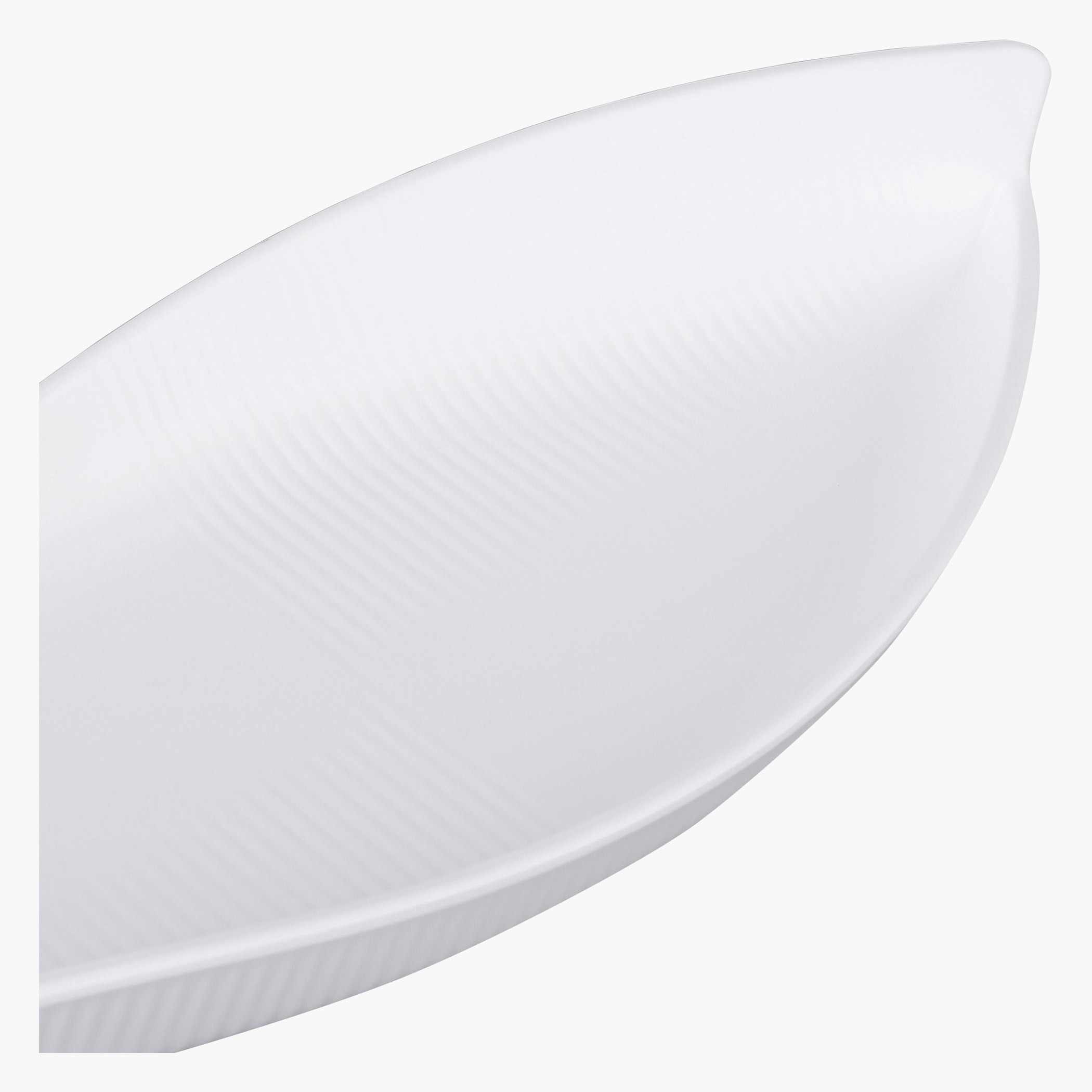 صحن بتصميم ملتوي من كلاسيك-hbxdecorandfurnishings-tabletop-serveware-image-3