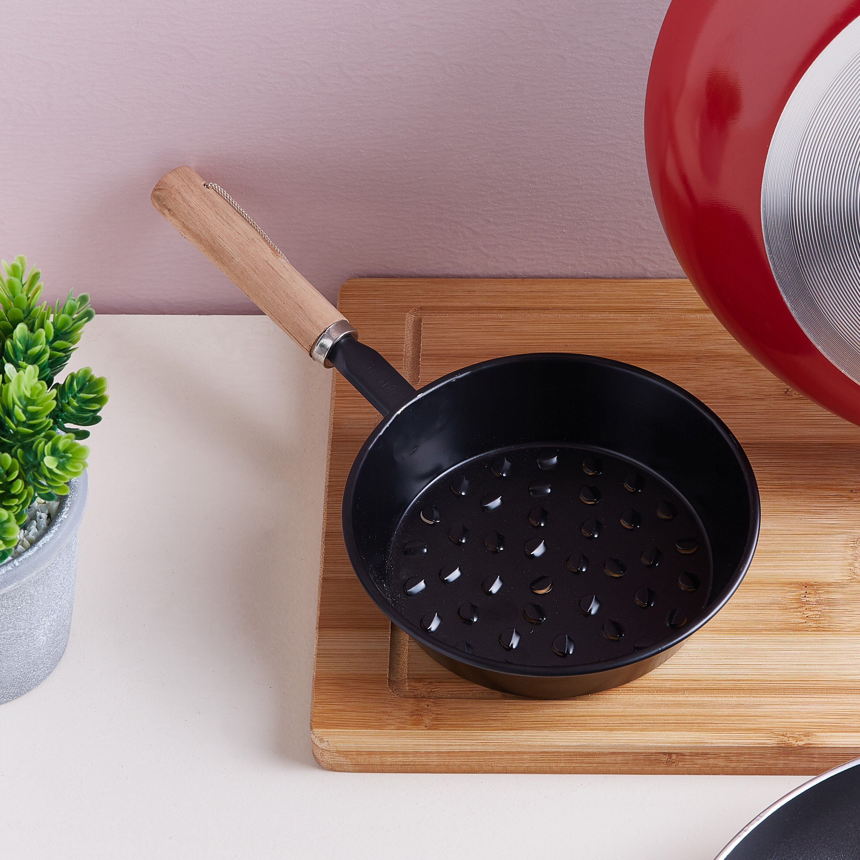 مقلاة فحم من فيير-hbxkitchen-kitchenware-kitchenaccessories-image-1