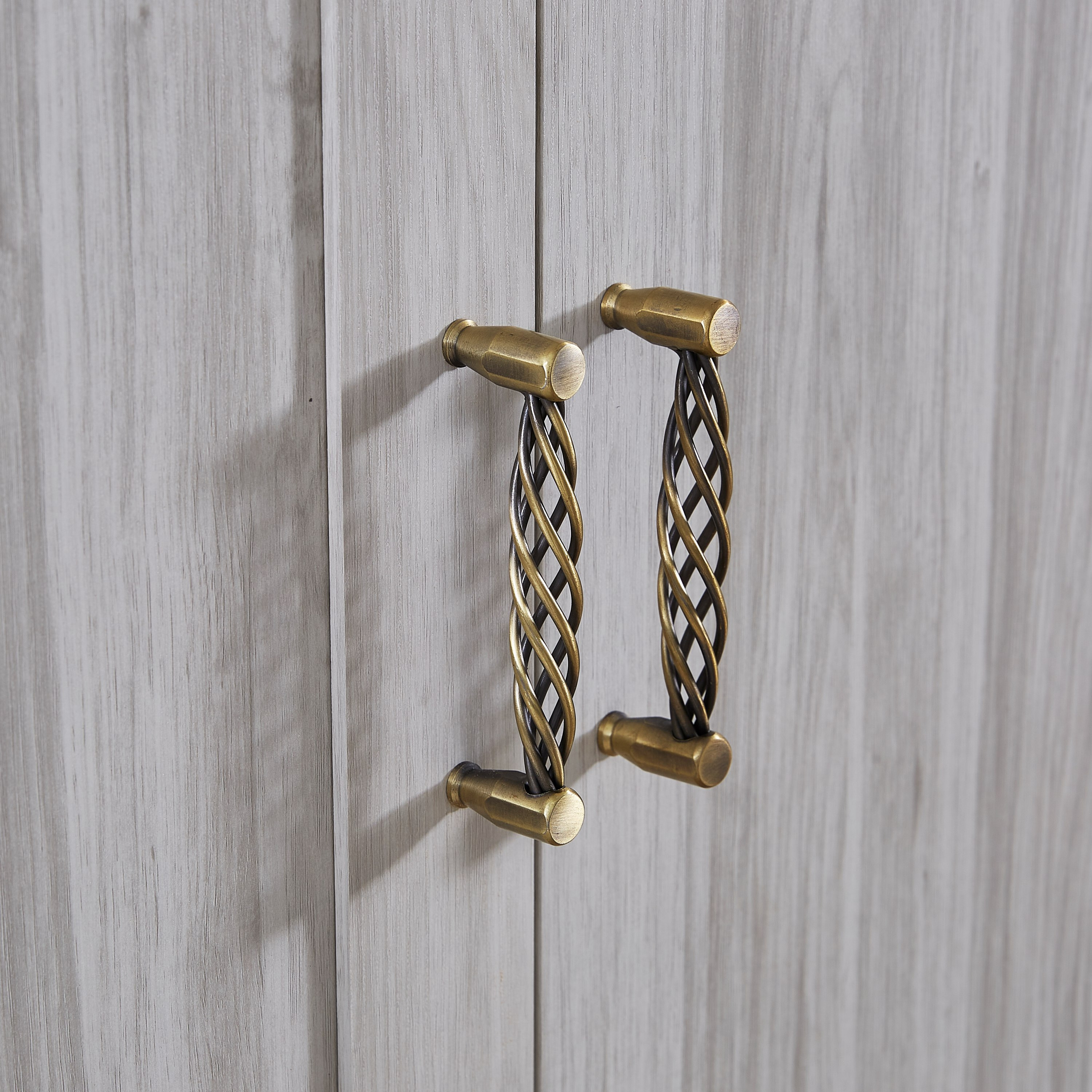 خزانة ملابس بستة أبواب مع مرآة من أنجيليك-hbxfurniture-wardrobes-image-5