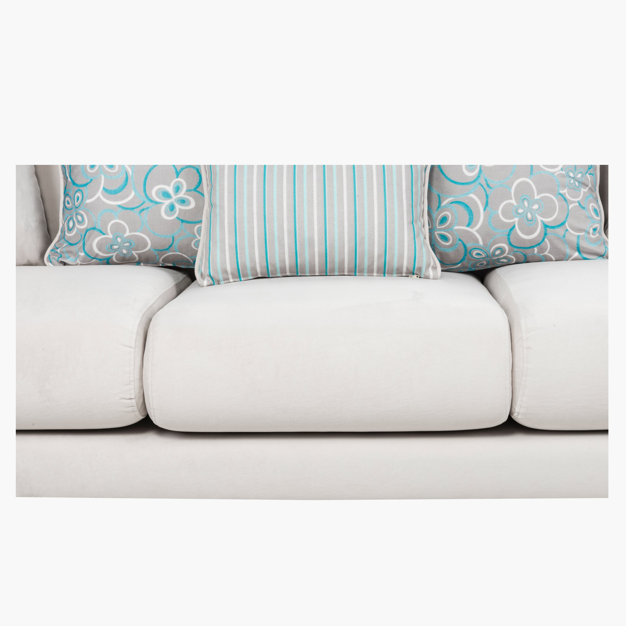 أريكة بثلاثة مقاعد وخمس وسائد من ميليسا-hbxlivingroom-sofasandarmchairs-sofas-image-5