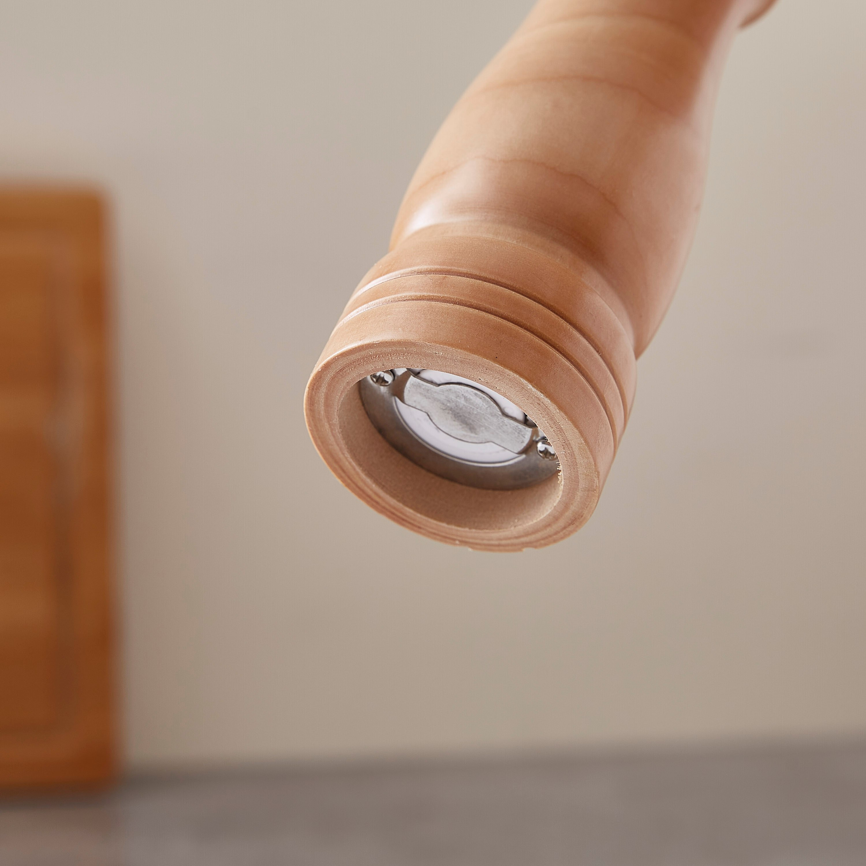 Bamboo Pepper Mill-hbxhomeware-hbxkitchen-image-2