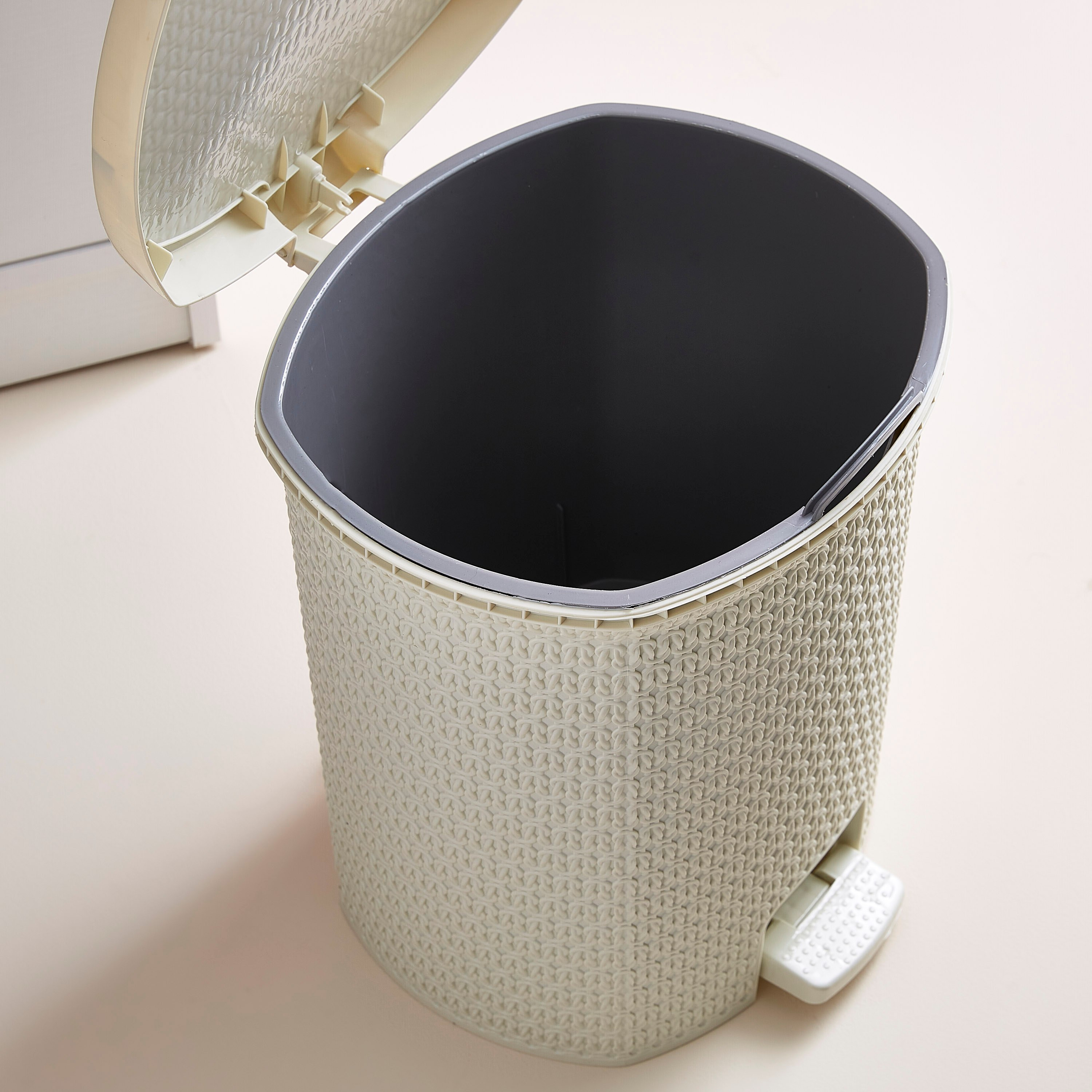 Kitty Pedal Dust Bin- 25 L-PROMO_HB_AE_B1G1_250925-image-4