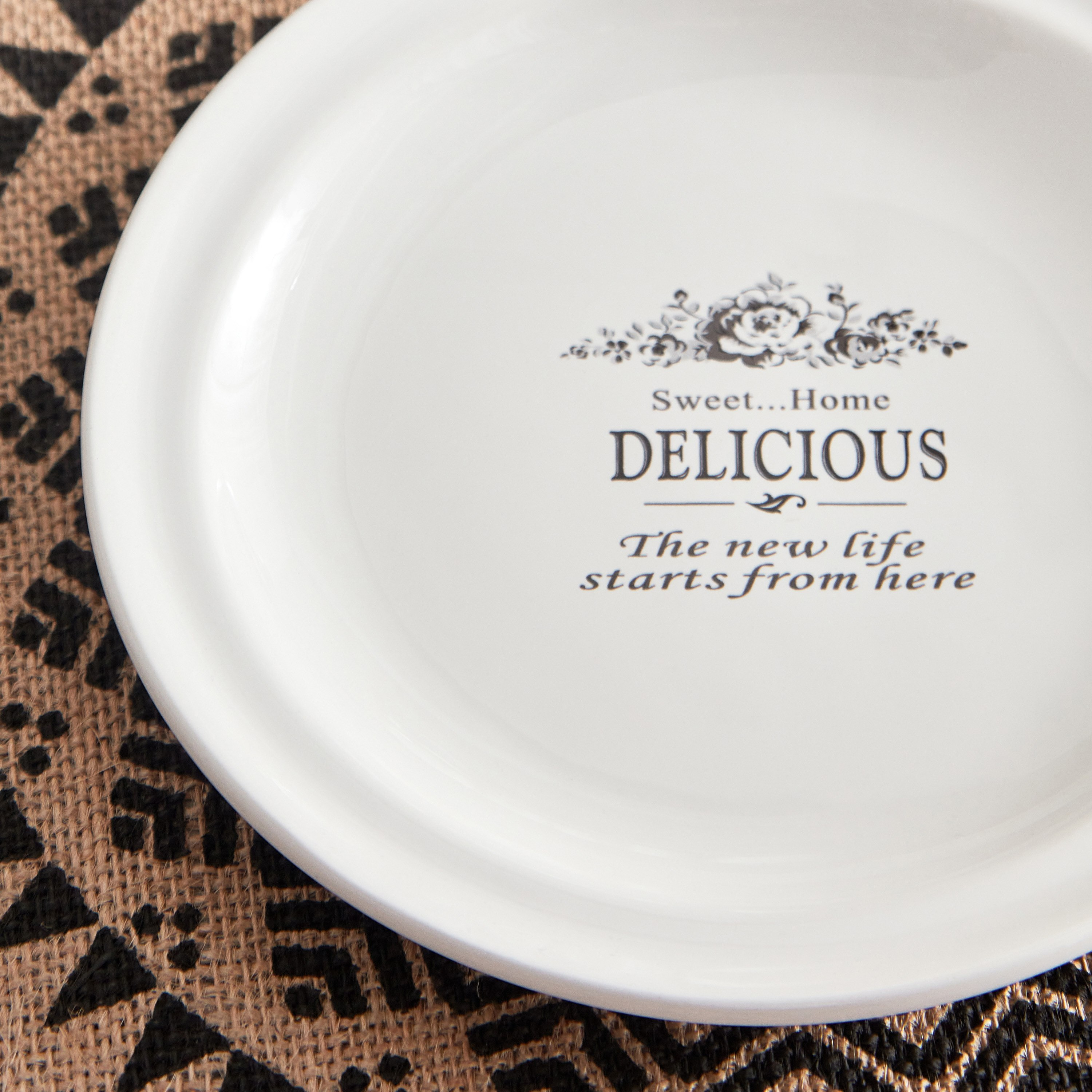 Sweet Home 2-Piece Ceramic Side Plate Set - 18 cm-hbxdecorandfurnishings-tabletop-crockery-image-3