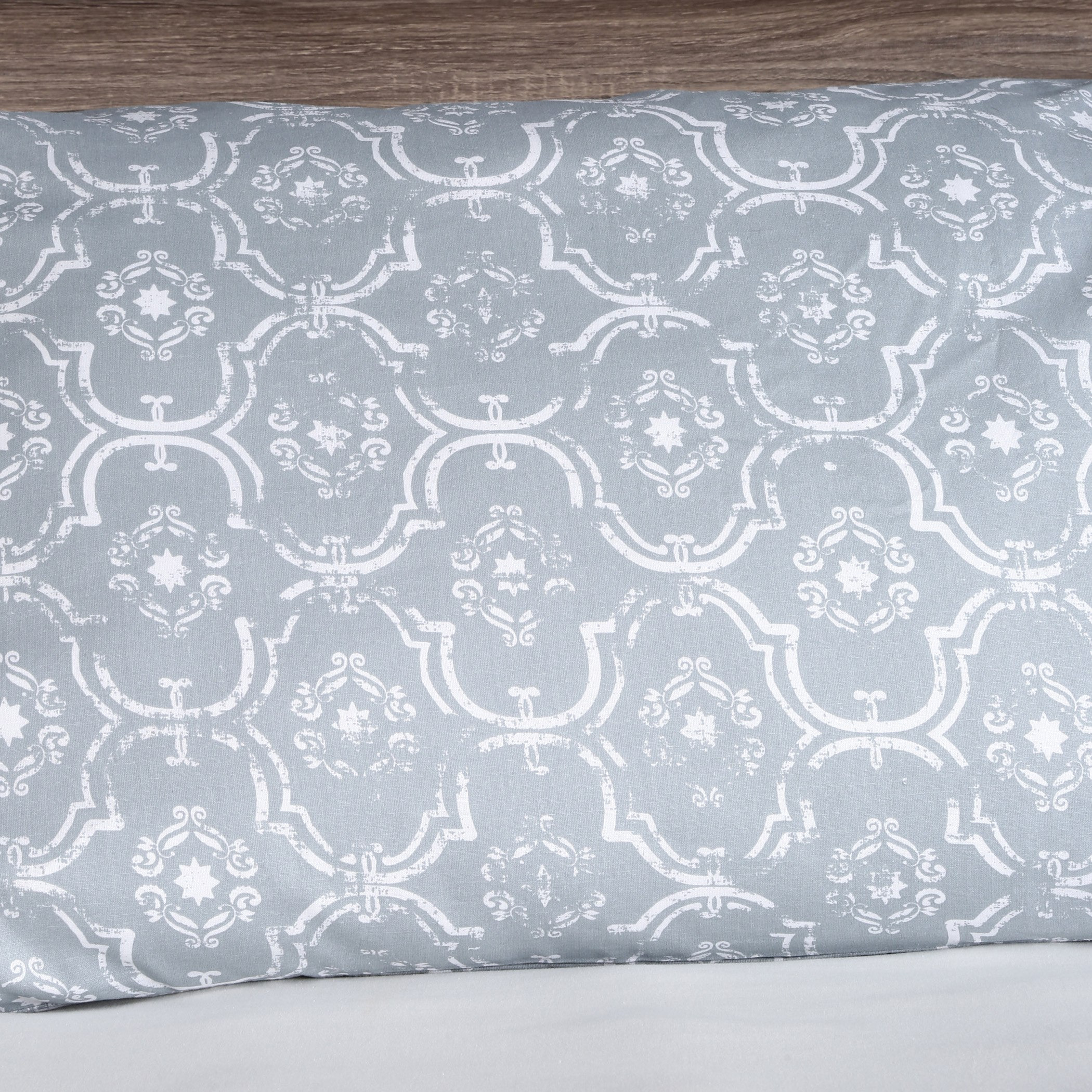 طقم لحاف وغطاء وسادة بحجم فردي بطبعات من ألفين-hbxkidsandyouth-beddingandfurnishings-comfortersets-image-2