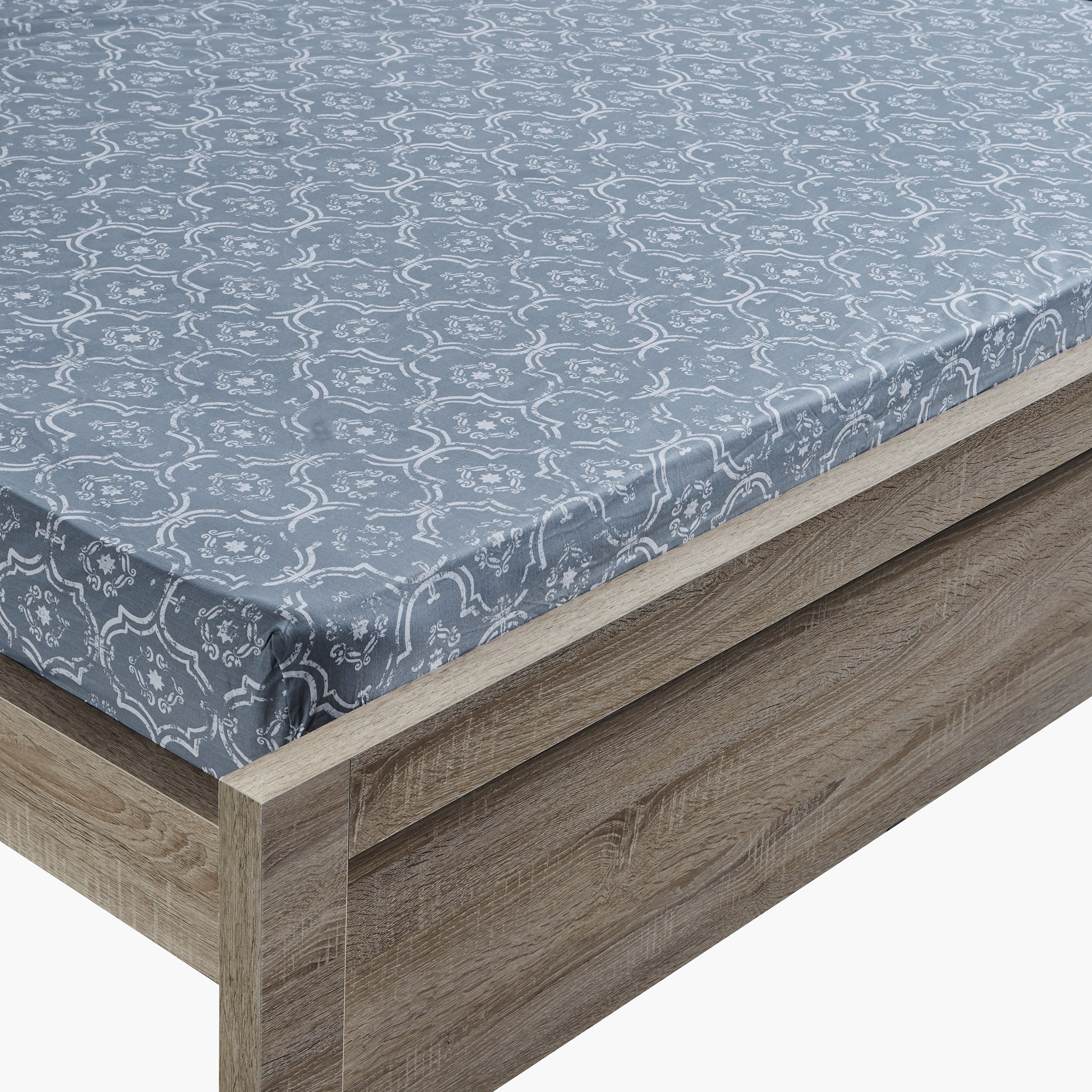 شرشف مطّاطي مزدوج بطبعات ألڤين - 120x200سم-hbxhomeware-hbxbedroom-image-1