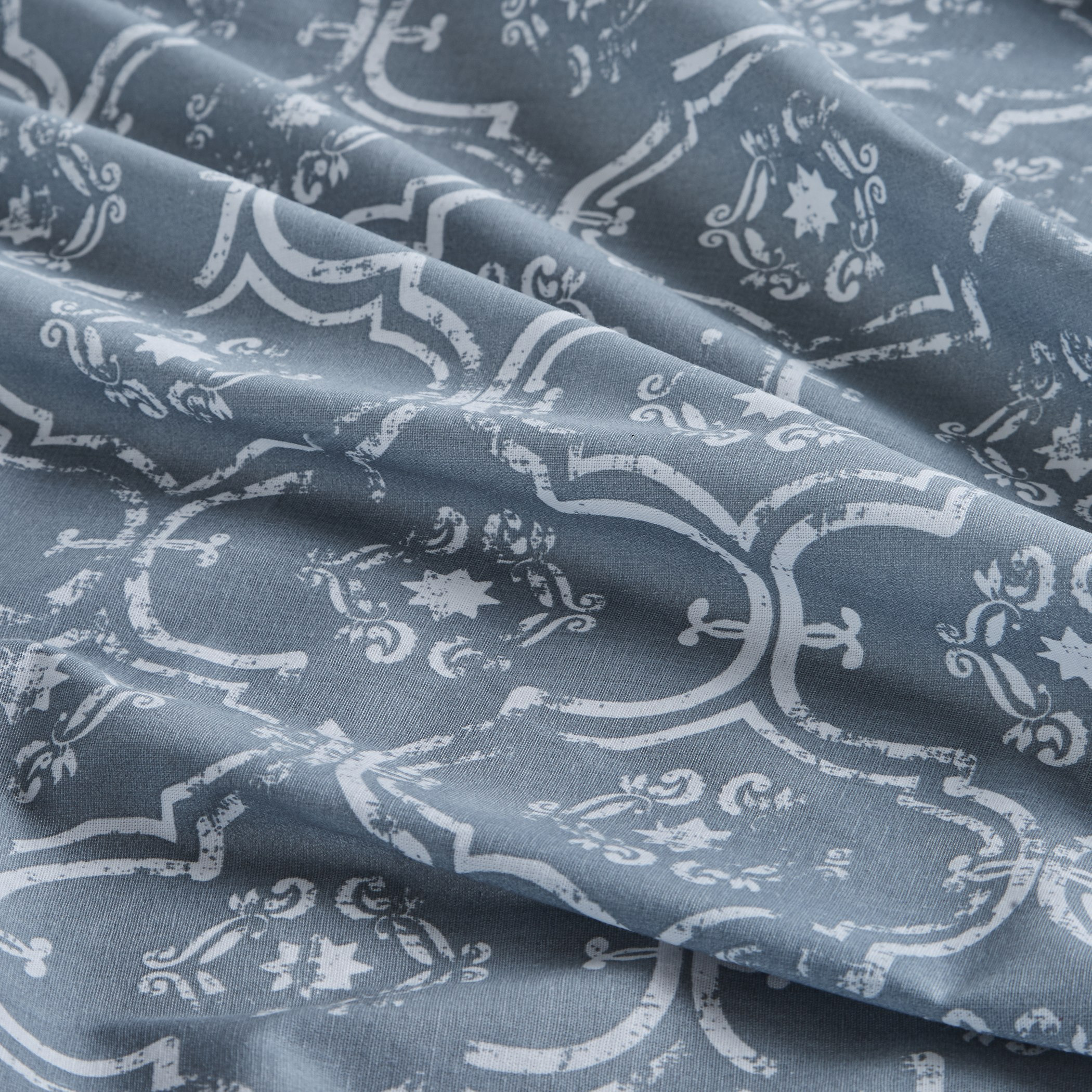 شرشف مطّاطي مزدوج بطبعات ألڤين - 120x200سم-hbxhomeware-hbxbedroom-image-2
