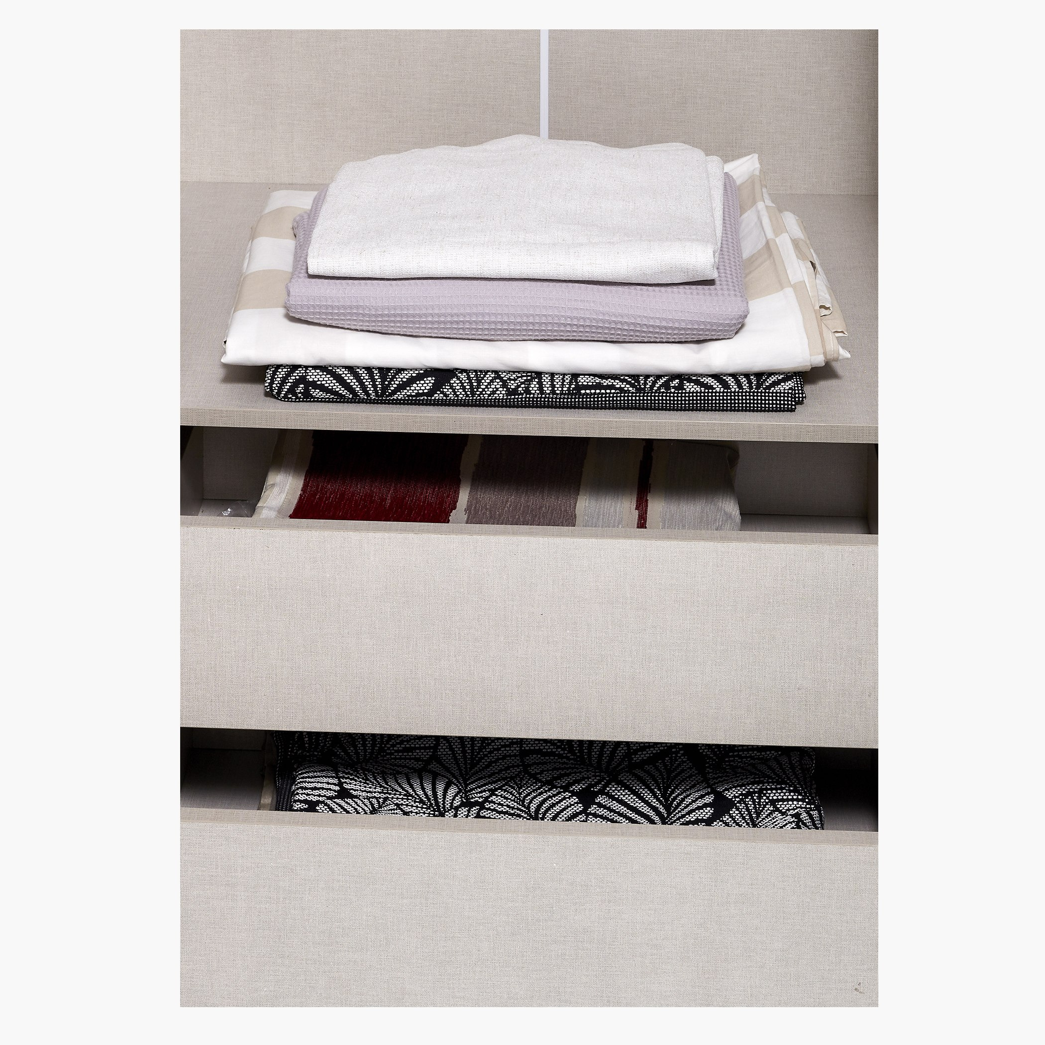 خزانة ملابس كبيرة بباب انزلاقي مع مرآة من فالينتينا-hbxfurniture-wardrobes-image-6