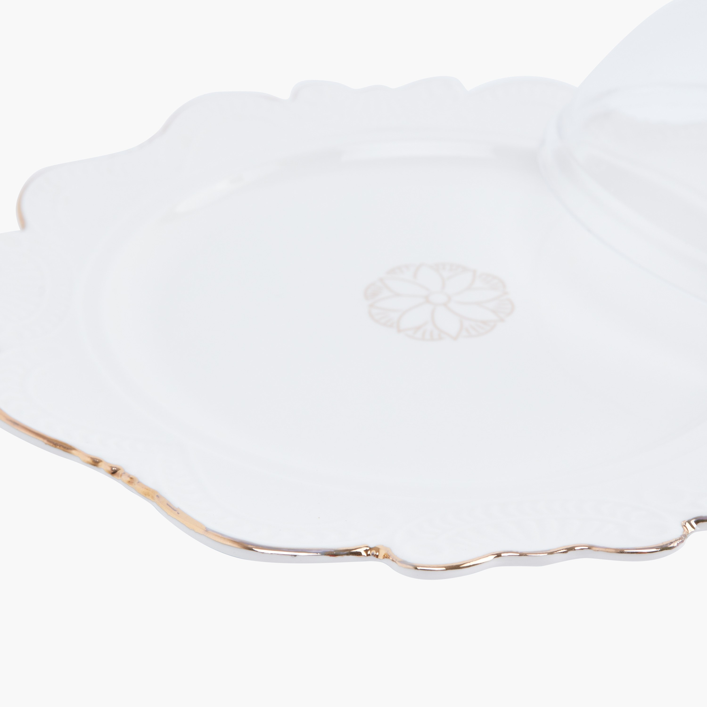 صحن بغطاء أكريليك من كوينز - 22 سم-hbxdecorandfurnishings-tabletop-serveware-image-2