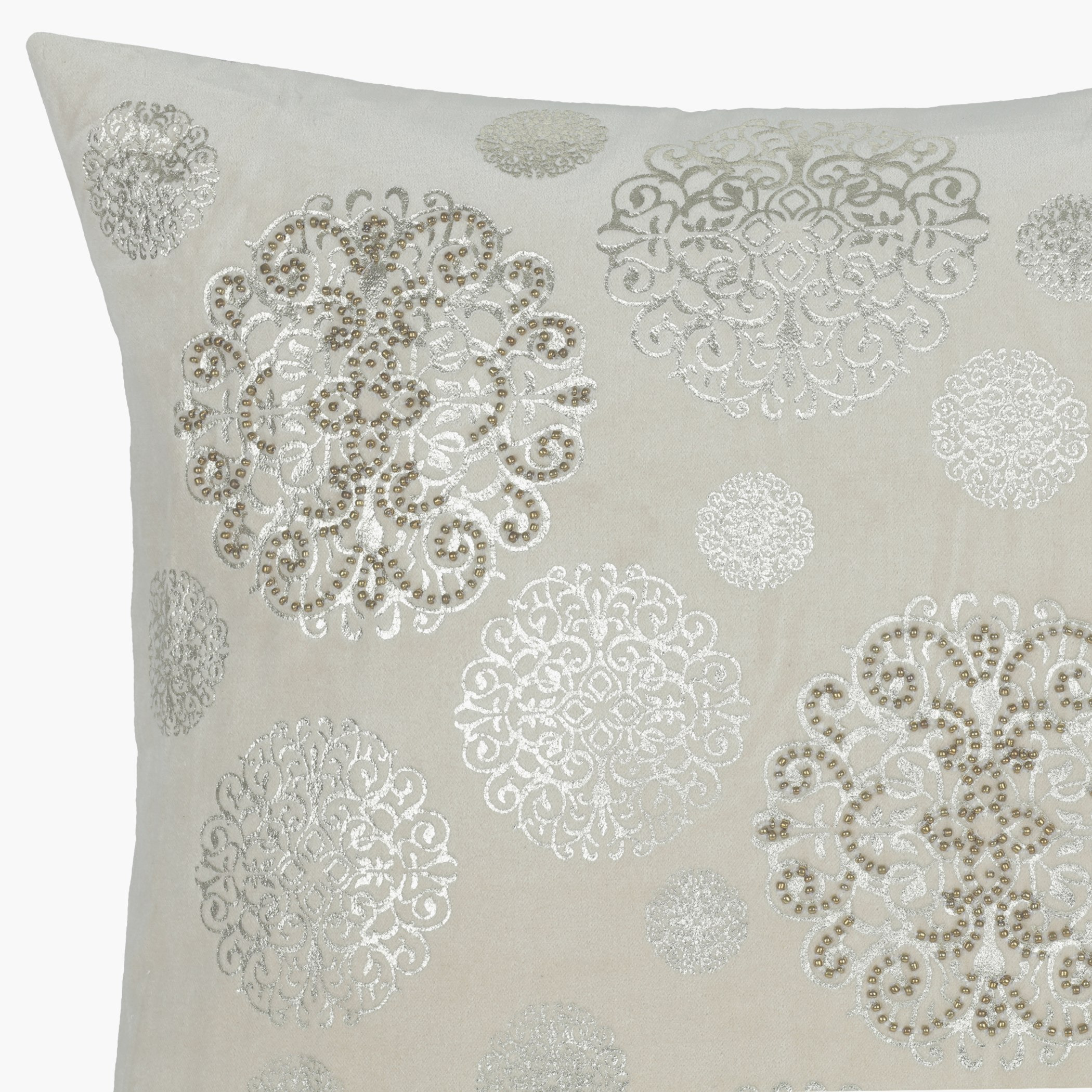 وسادة محشوة بتطريز ترايتون - 45x45 سم-hbxlivingroom-furnishings-cushionsandcovers-filledcushions-image-3