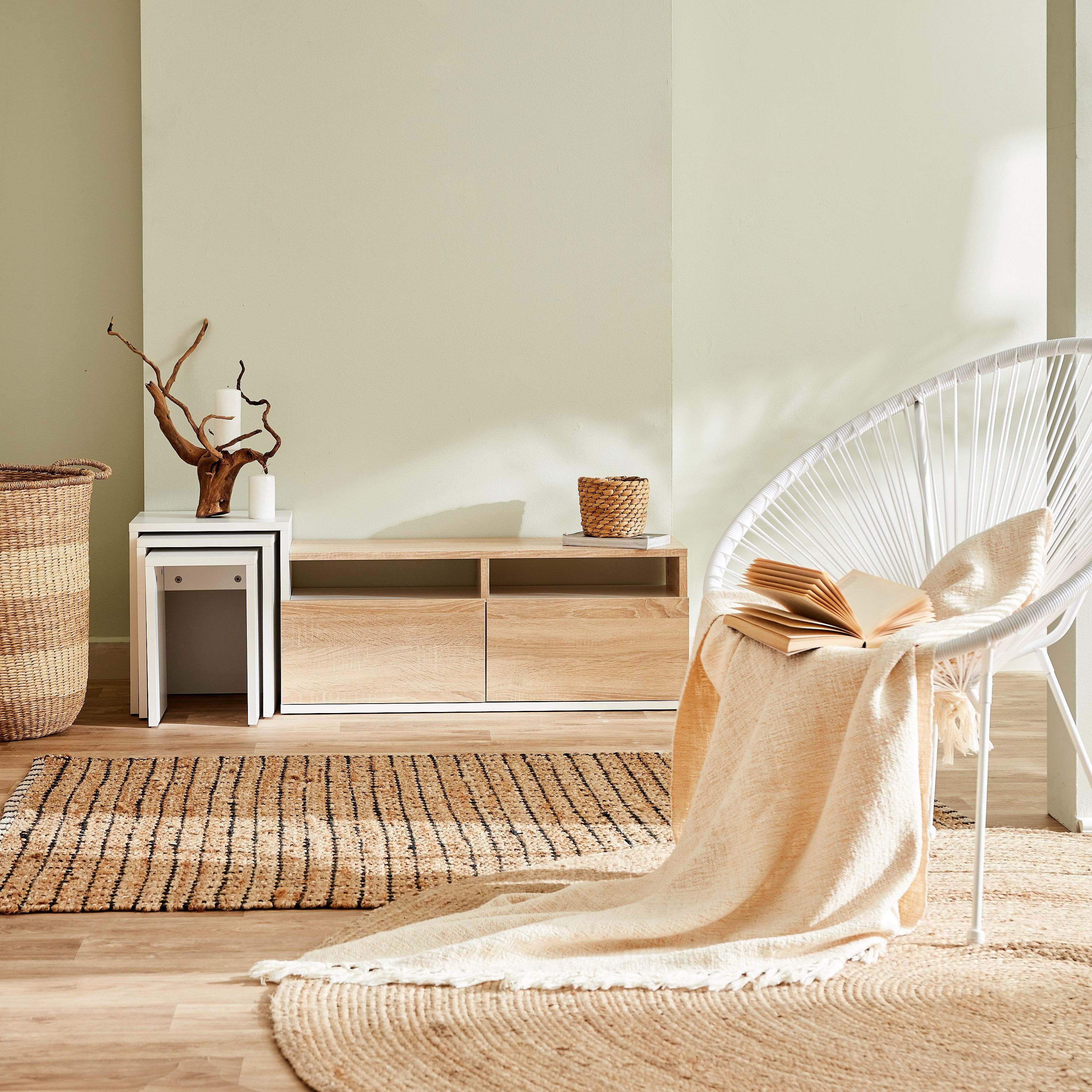 وحدة تلفاز لأجهزة حتى 39 بوصة مع 3 طاولات متداخلة من بيتسي-hbxlivingroom-mediaunitsandstorage-tvunits-image-10