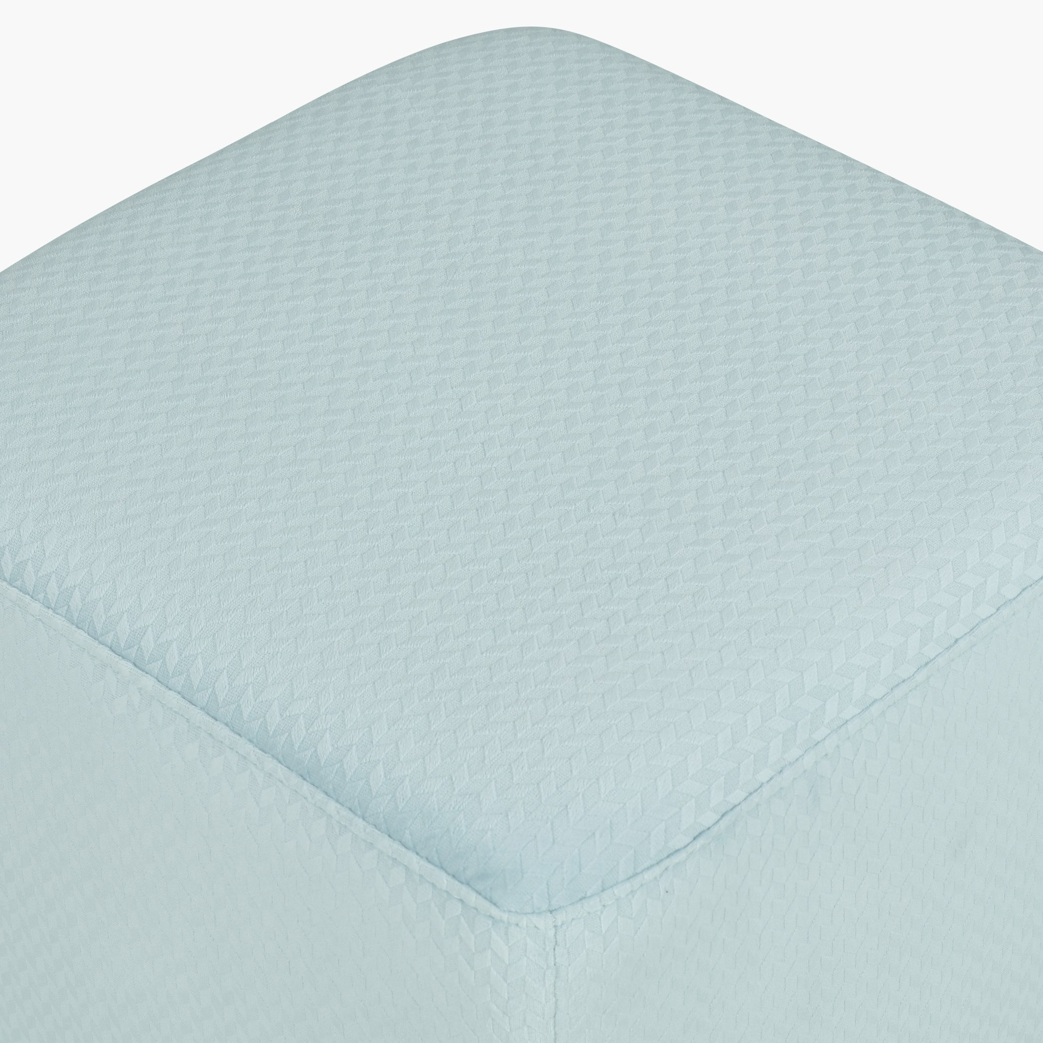 مسند قدم بارز الملمس من تراسي-hbxlivingroom-sofasandarmchairs-ottomansandfootstools-image-4