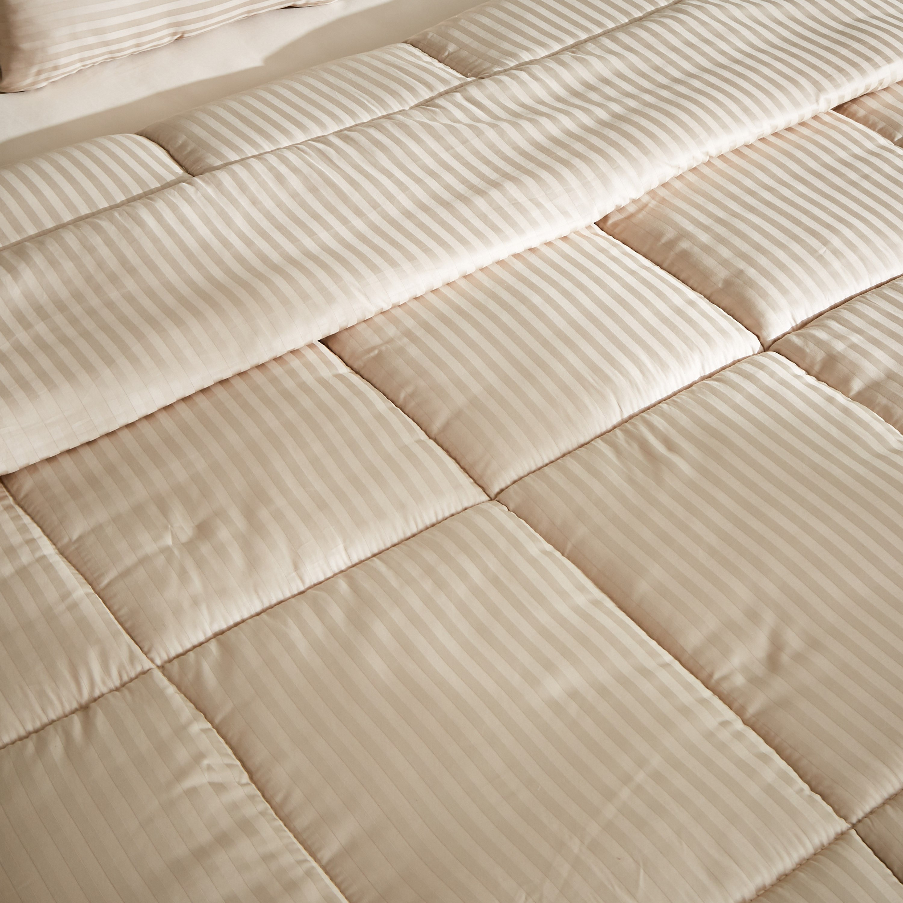 Hamilton BIAB King 7-Piece Comforter Set - 220x240 cm-PROMO_HB_AE_B2G2_011025-image-4