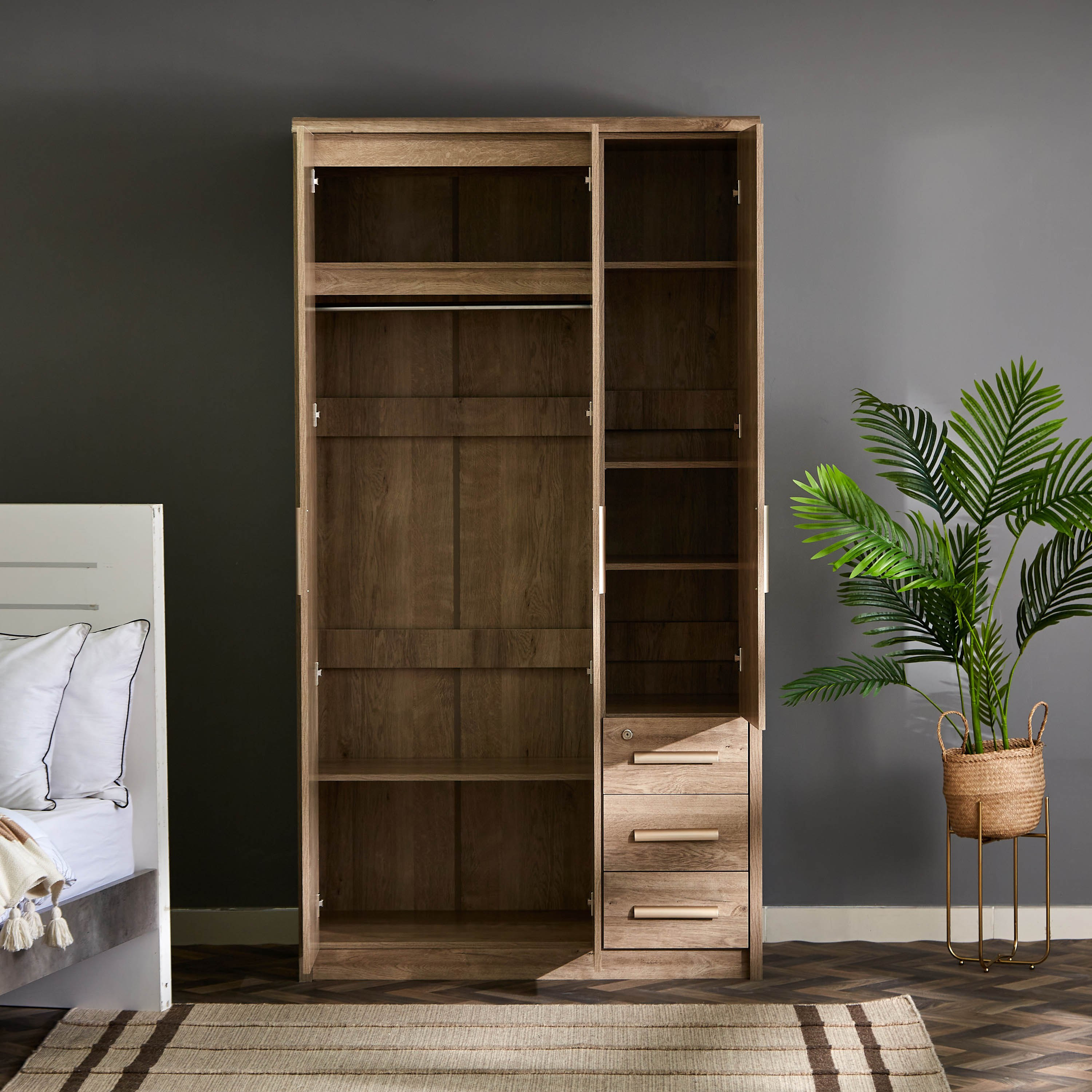 خزانة ملابس بـ3 أبواب مع مرآة من كيرفي-hbxfurniture-wardrobes-image-4