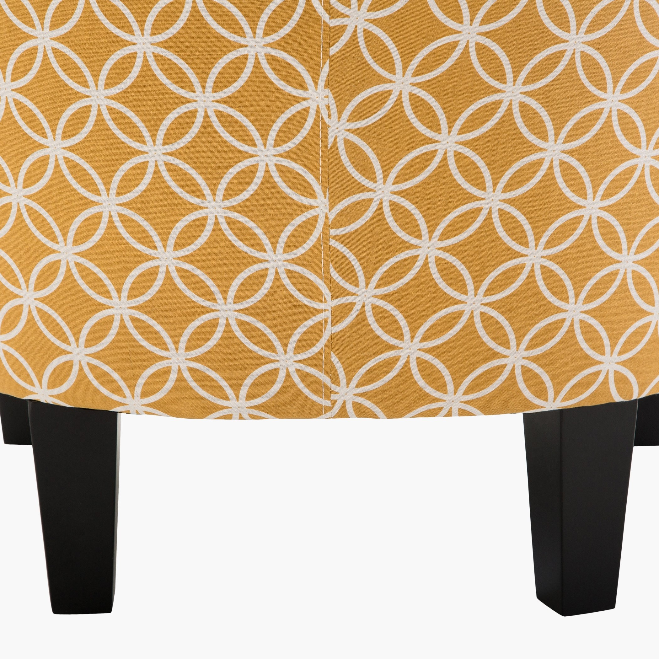 كرسي فردي بطبعات من أجاتا-hbxlivingroom-sofasandarmchairs-easychairs-image-4