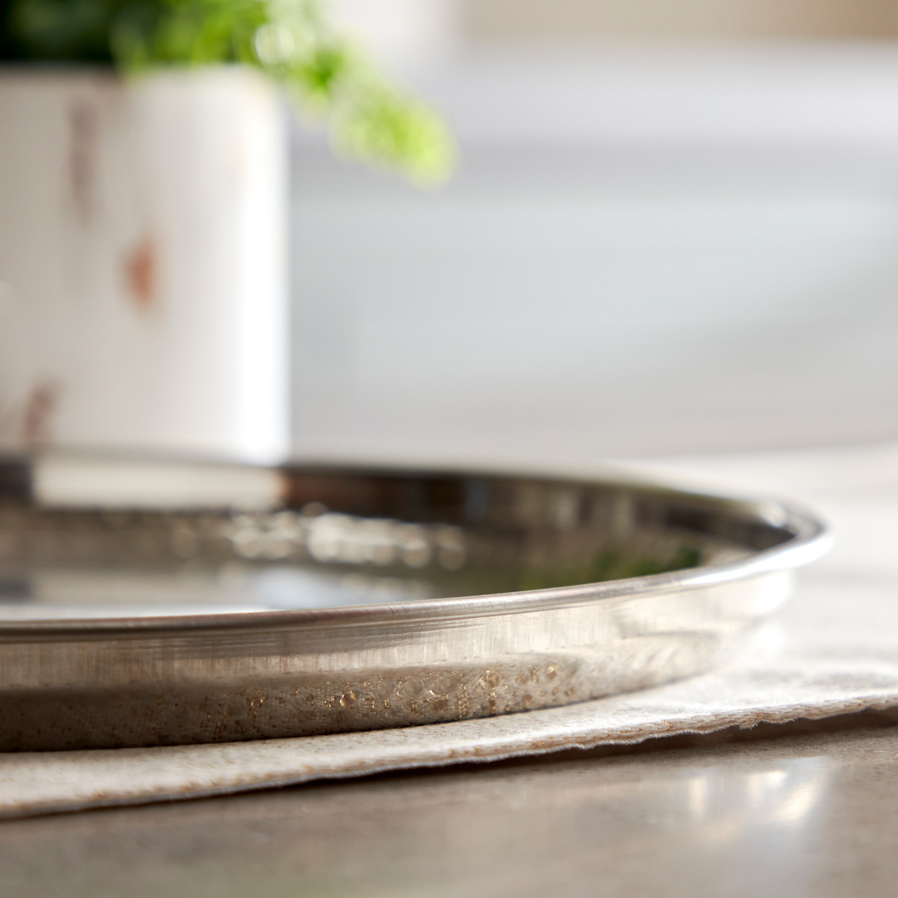 Hammered Stainless Steel Dinner Plate - 30 cm-hbxdecorandfurnishings-tabletop-crockery-image-4