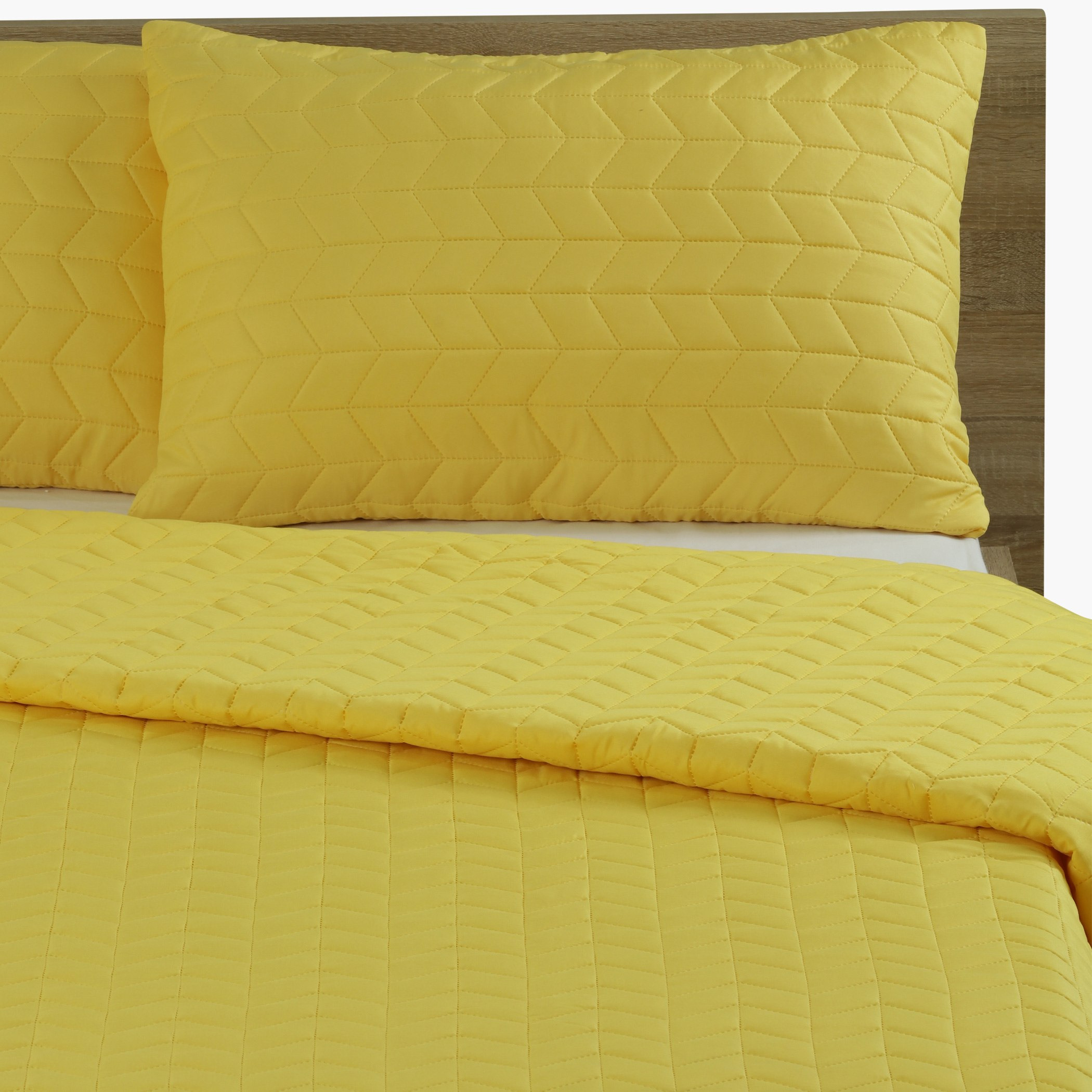 طقم مفارش سرير مزدوج من 3 قطع مبطّنة من أبيجايل - 180x260 سم-hbxdecorandfurnishings-bedding-bedspreadsandquilts-image-1