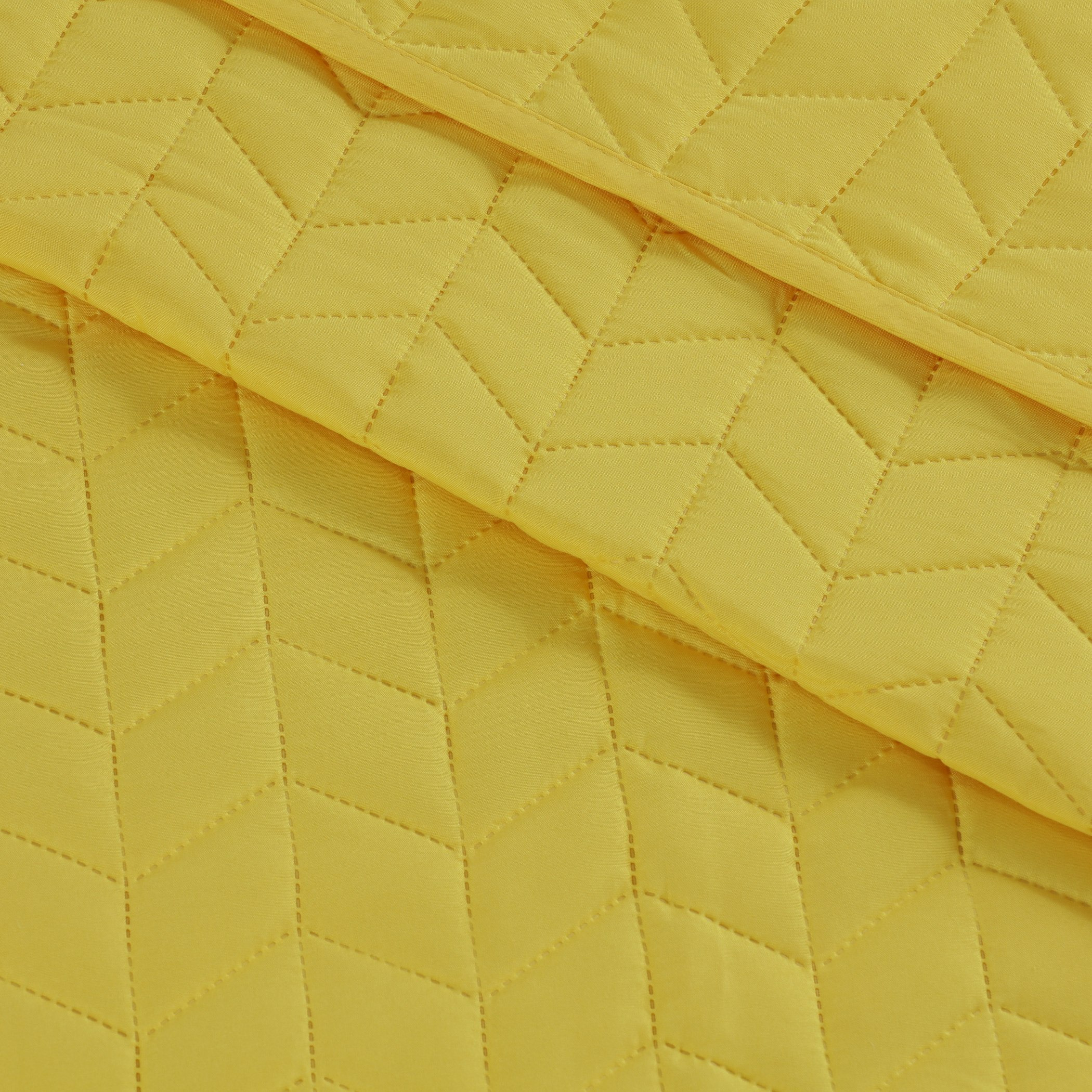 طقم مفارش سرير مزدوج من 3 قطع مبطّنة من أبيجايل - 180x260 سم-hbxdecorandfurnishings-bedding-bedspreadsandquilts-image-3