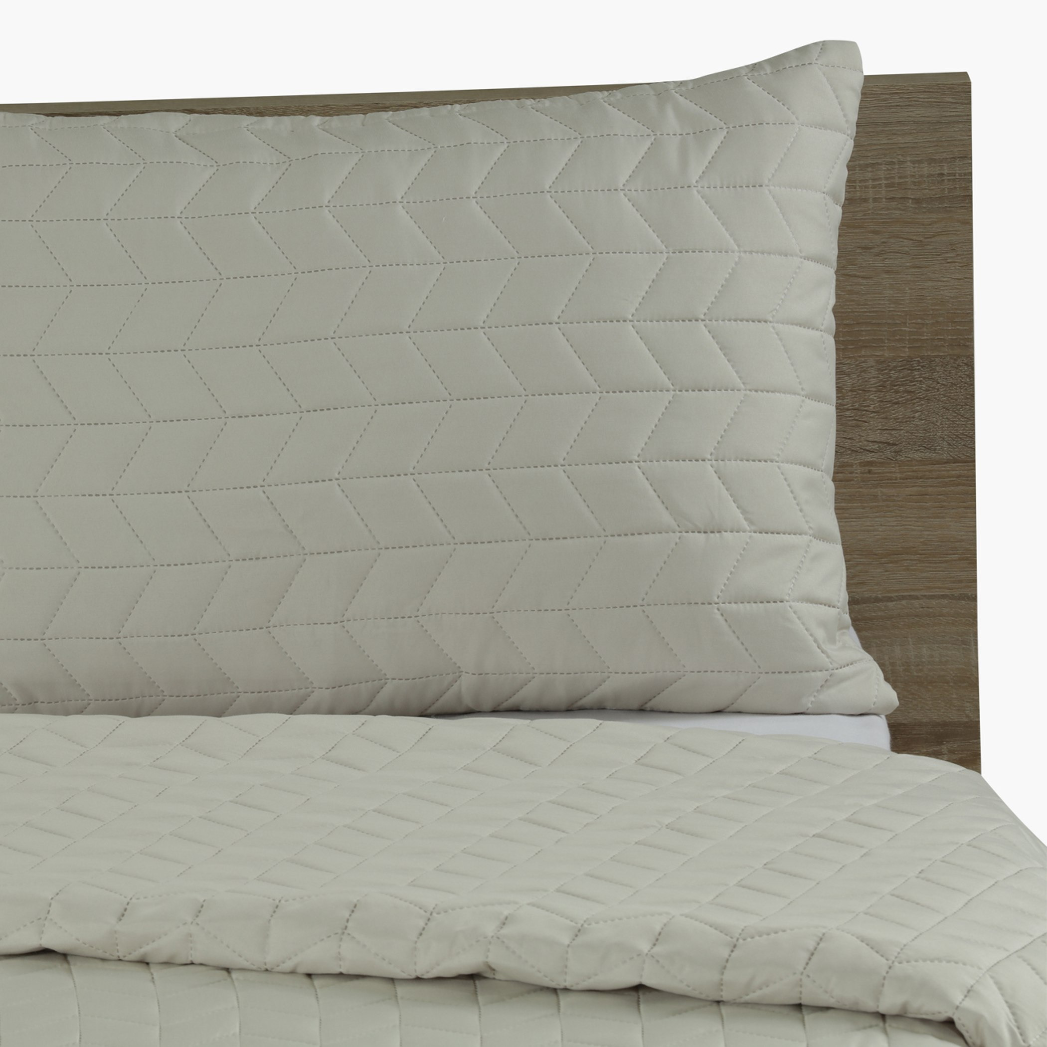 طقم مفارش سرير مزدوج من 3 قطع مبطّنة من أبيجايل - 180x260 سم-hbxdecorandfurnishings-bedding-bedspreadsandquilts-image-2
